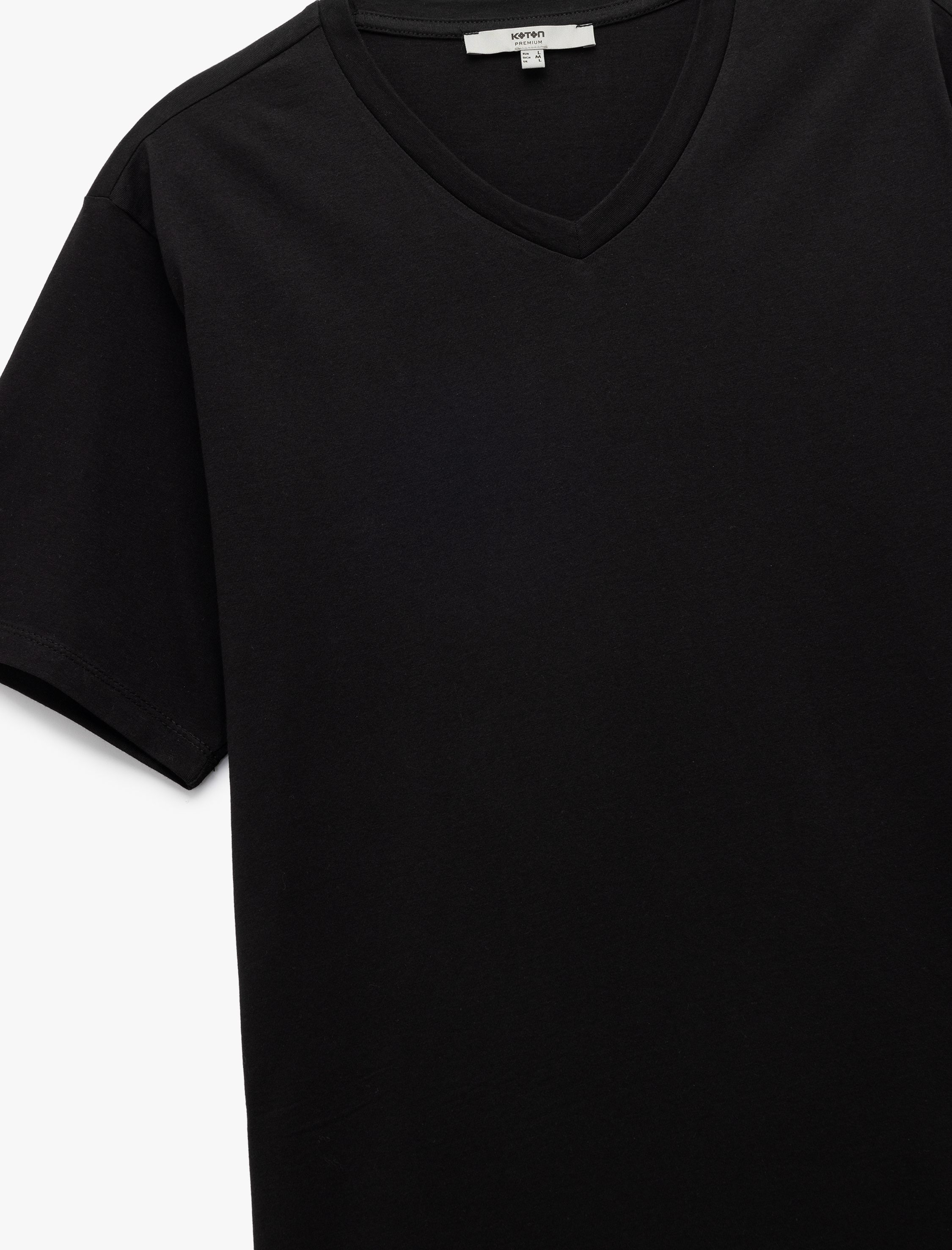   Kısa Kollu V Yaka Pamuklu Basic Erkek Slim Fit Tişört