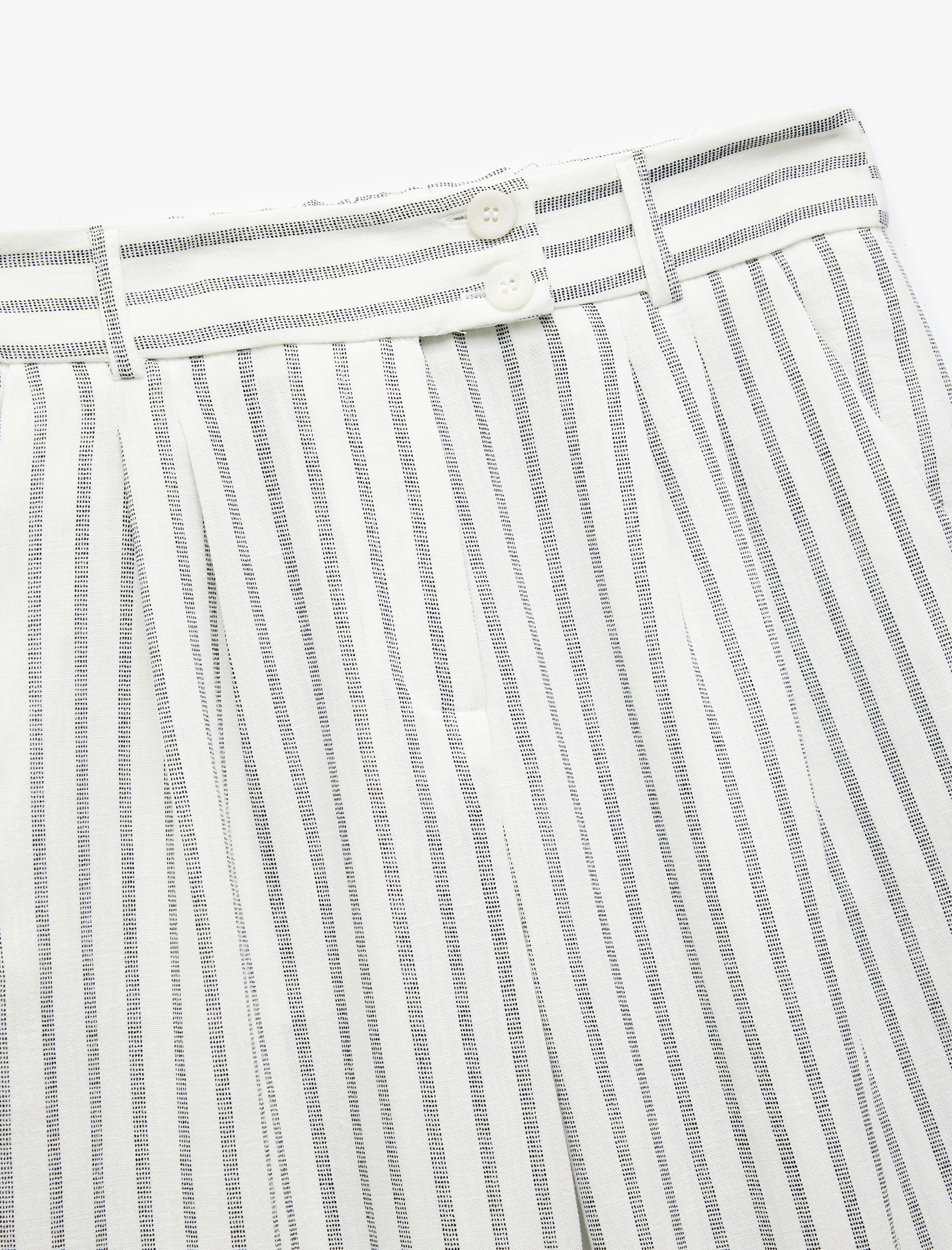   Keten Görünümlü Pileli Cepli Bol Paça Pantolon