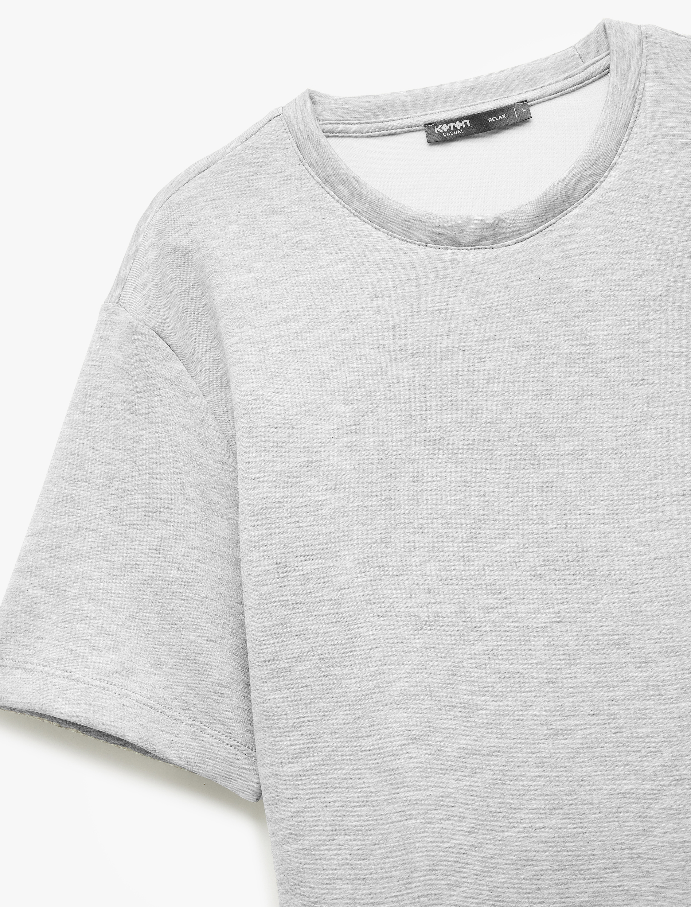   Kısa Kollu Regular Fit Viskon Karışımlı Bisiklet Yaka Scuba Kumaş Basic Tişört