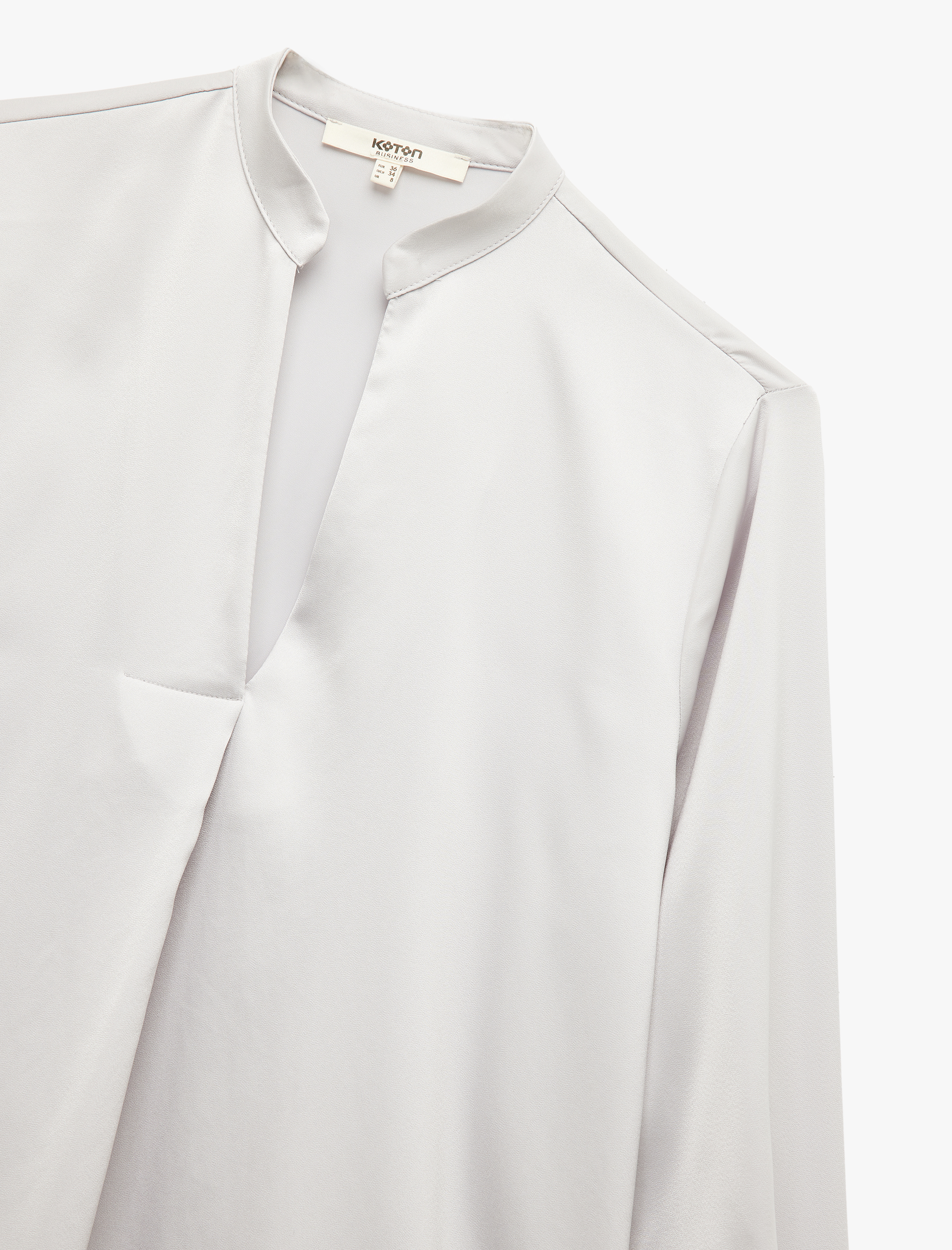   Kaçık Yaka Uzun Kollu Saten Bluz