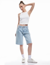 Pamuklu Regular Fit Cepli Kesik Paça Kapri Denim Şort