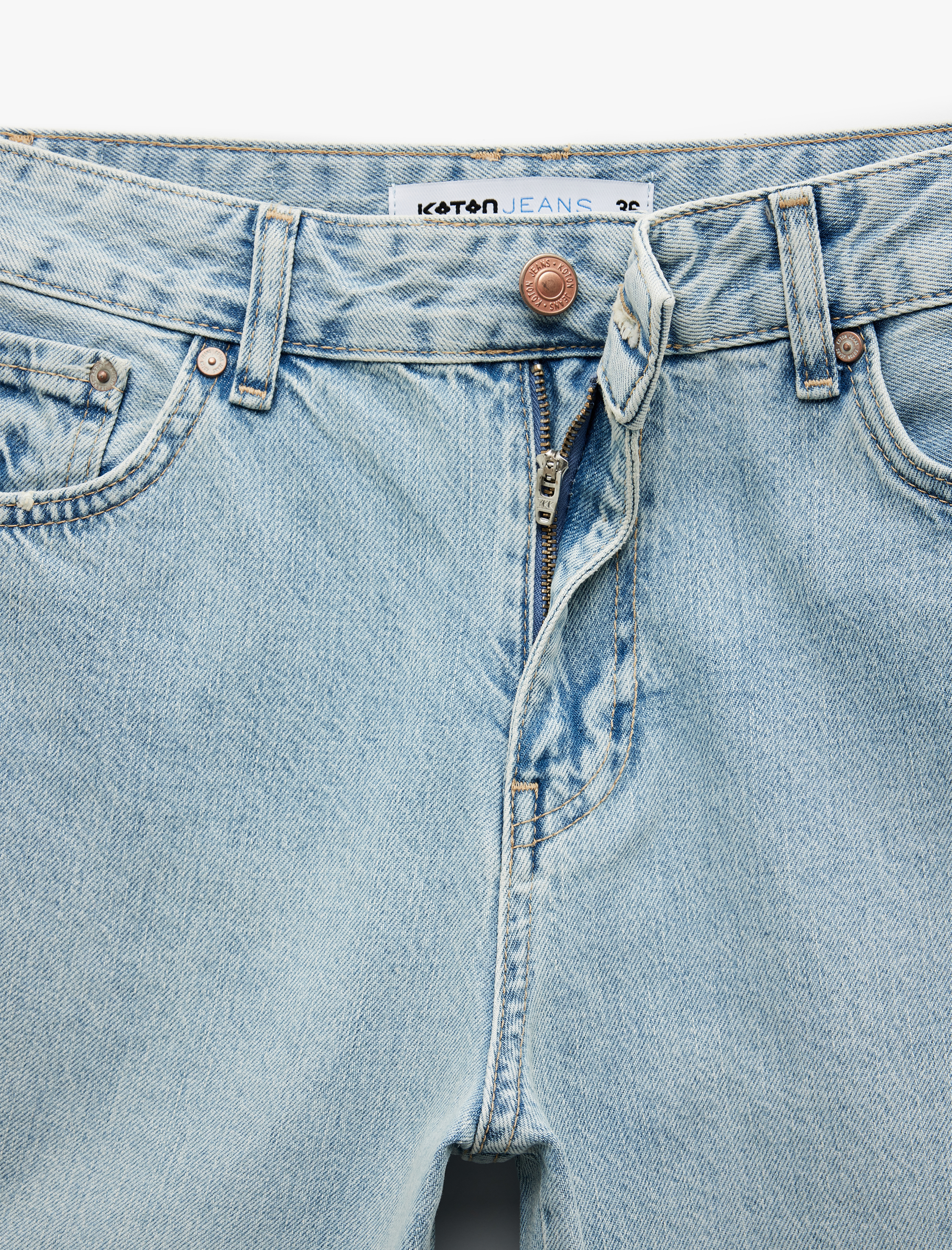   Pamuklu Regular Fit Cepli Kesik Paça Kapri Denim Şort