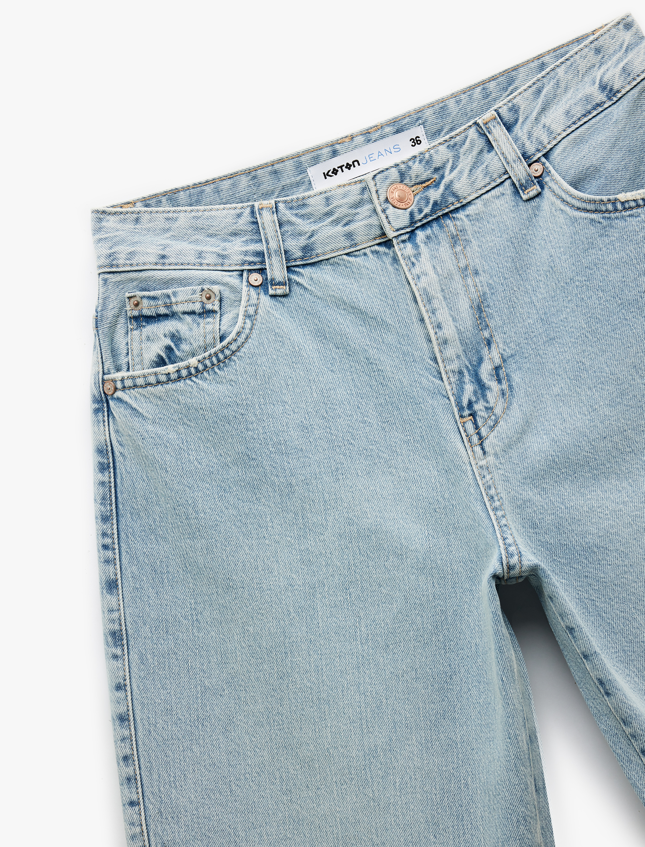   Pamuklu Regular Fit Cepli Kesik Paça Kapri Denim Şort