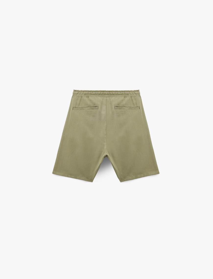   Viskon Cep Detaylı Rayon Beli Bağcıklı Bermuda Chino Şort