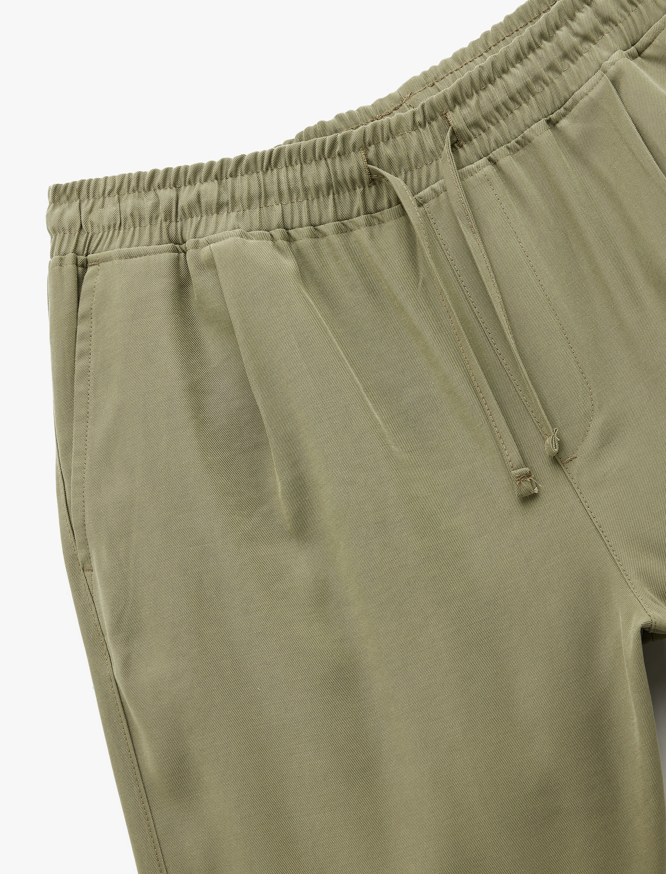   Viskon Cep Detaylı Rayon Beli Bağcıklı Bermuda Chino Şort