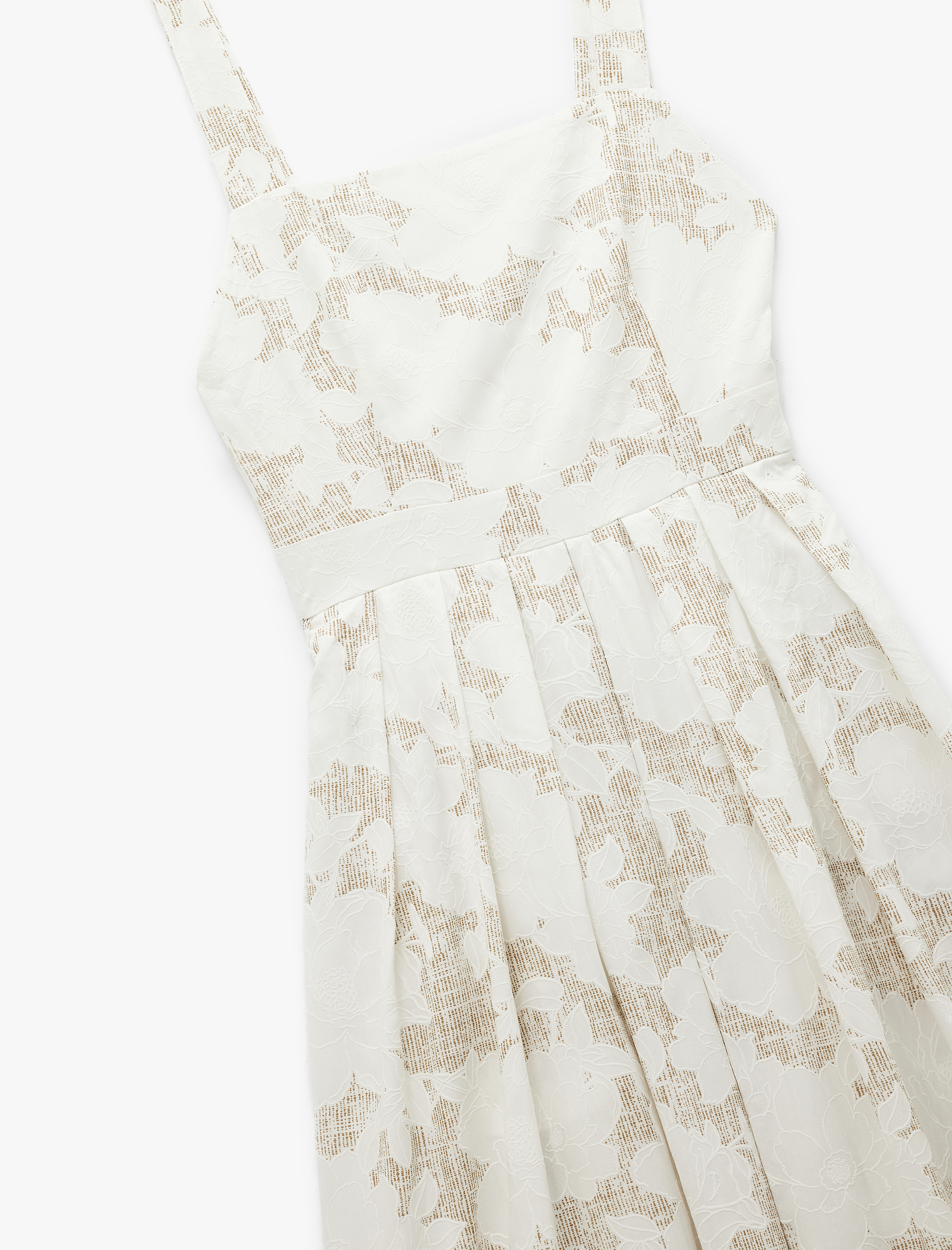   Astarlı Viskon Kumaş Kare Yaka Uzun Pileli Askılı Çiçekli Elbise