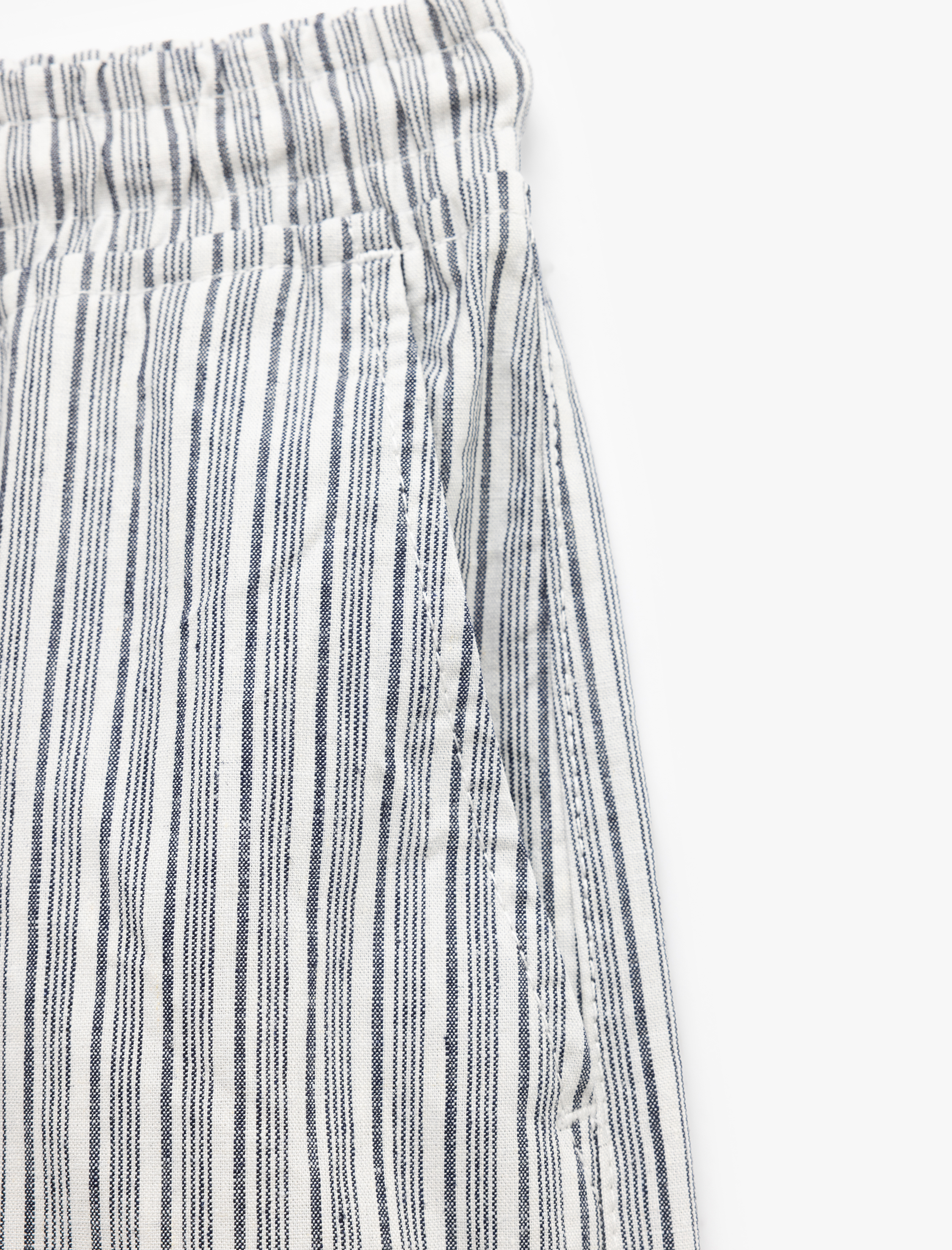   Katlamalı Paça Keten Pamuk Karışımlı Çizgili Beli Bağcıklı Bermuda Şort