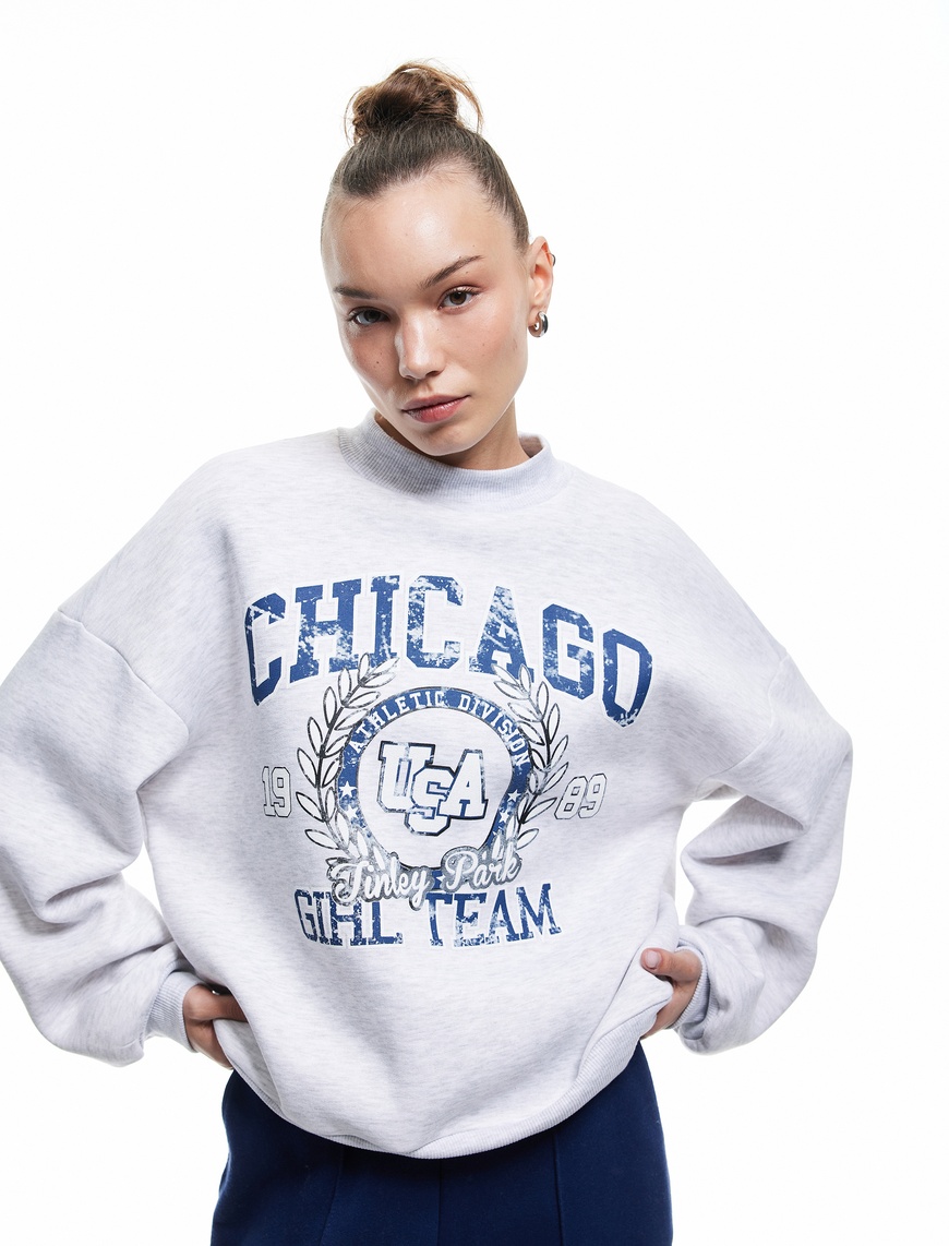   Baskılı Şardonlu Uzun Kollu Dik Yaka Sweatshirt