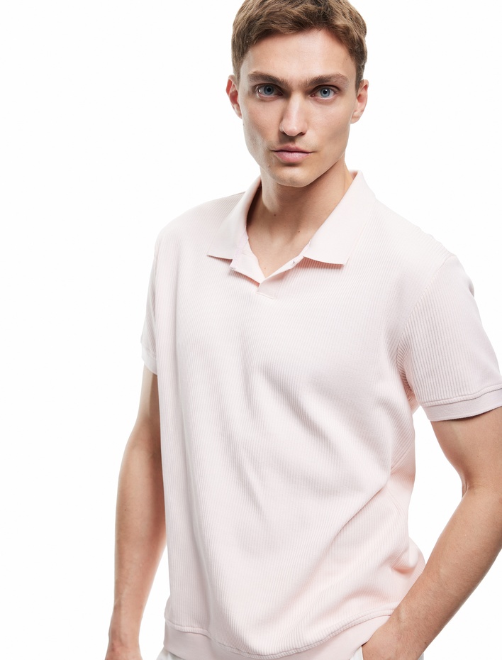  Pamuklu Kısa Kollu Dokulu Regular Fit Polo Yaka Tişört