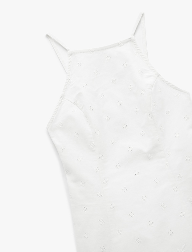 Slim Fit Halter Yaka Çiçek İşlemeli Kolsuz Mini Fisto Elbise_4