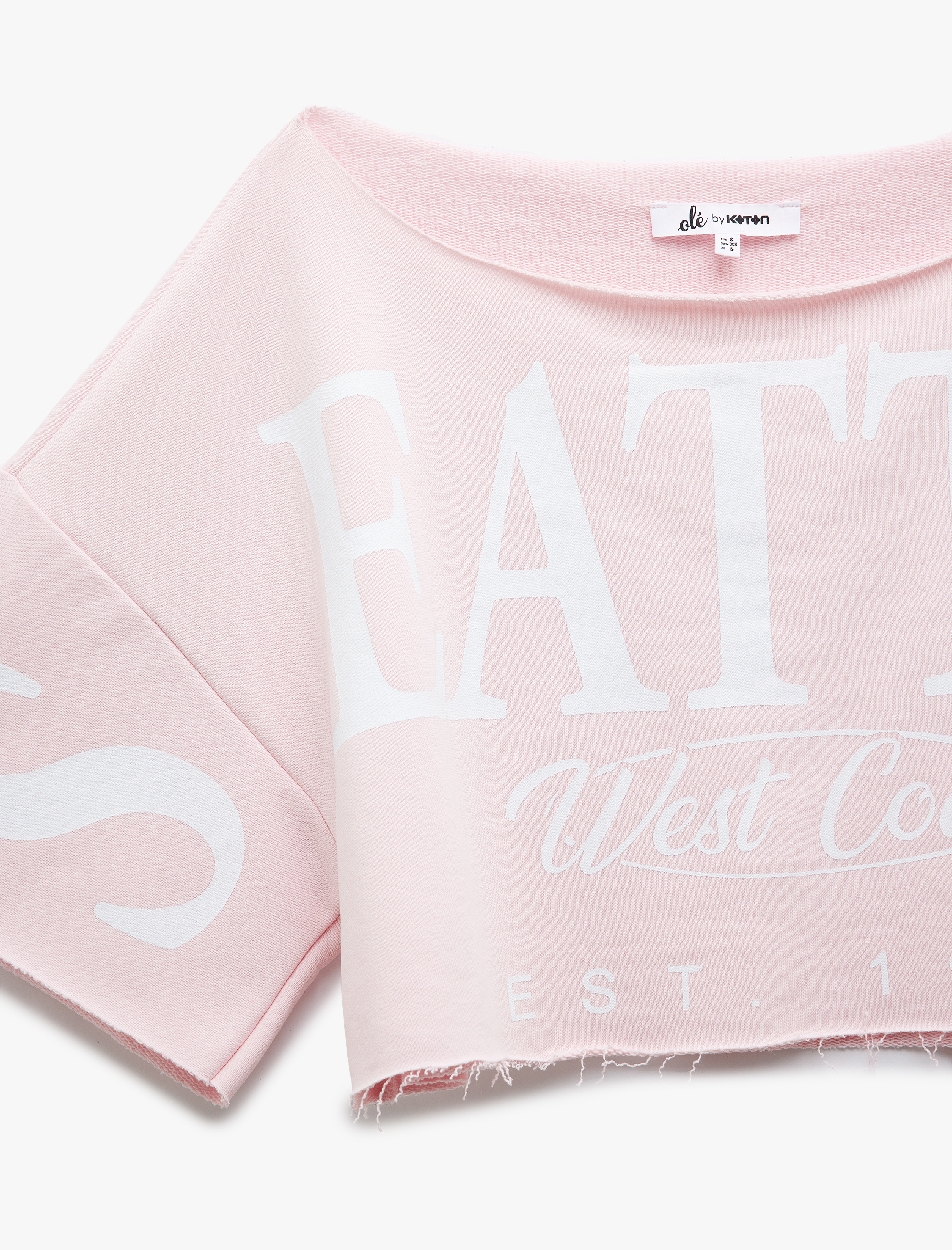   Üç İplik Kısa Kollu Crop Baskılı Omuzu Açık Tişört