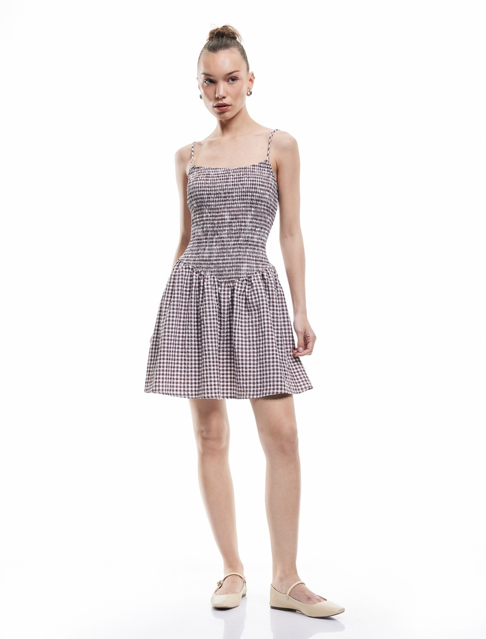  Gipeli U Yaka Pötikareli Askılı Mini Elbise