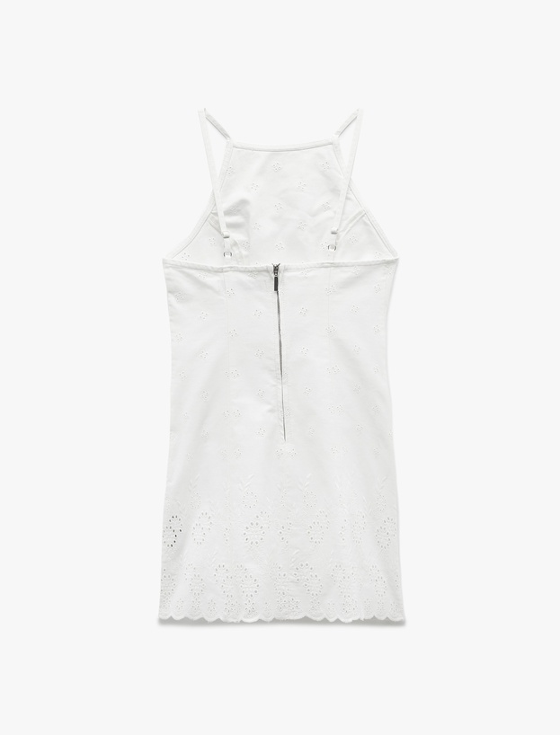 Slim Fit Halter Yaka Çiçek İşlemeli Kolsuz Mini Fisto Elbise_3