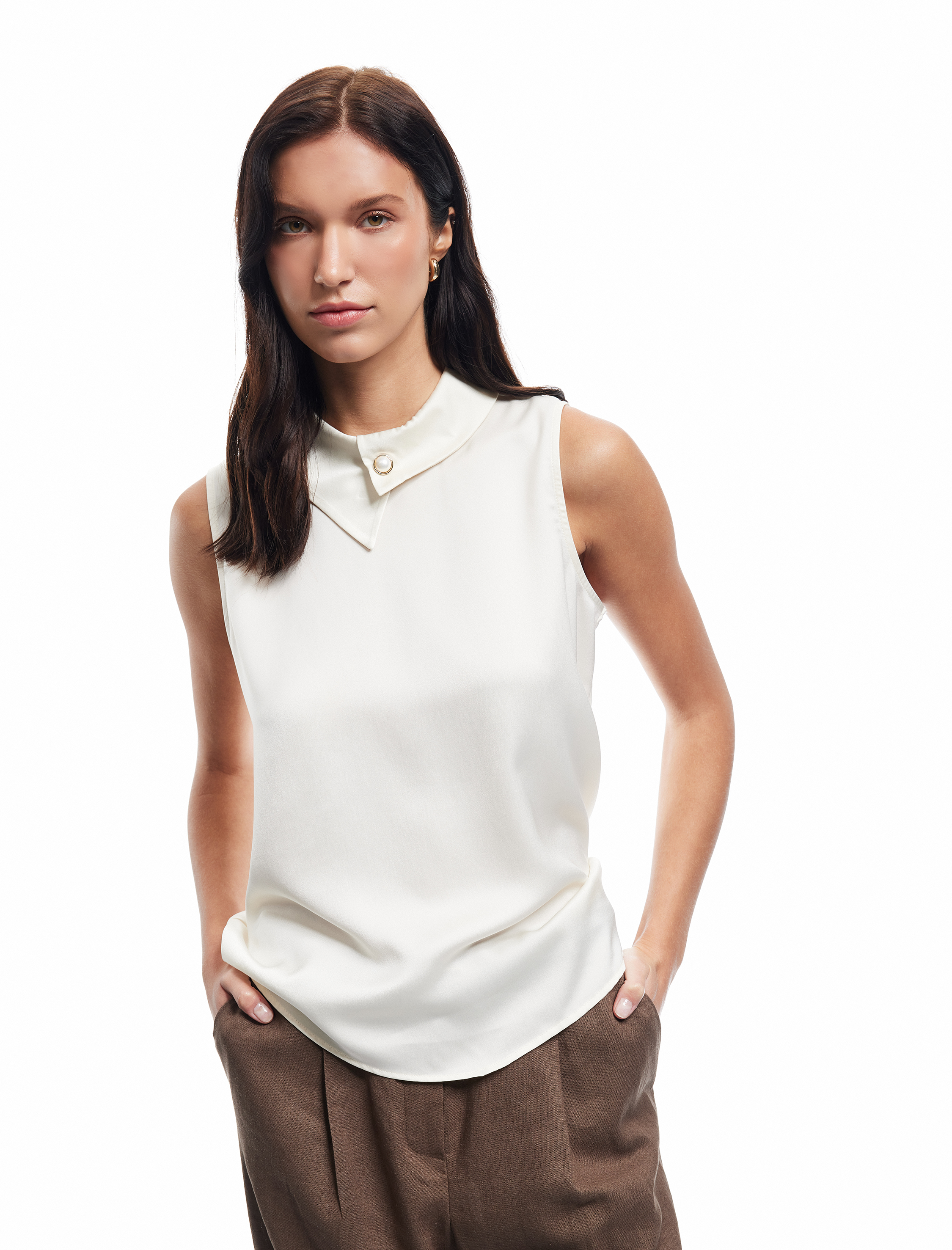   Aksesuarlı Asimetrik Gömlek Yaka Kolsuz Saten Bluz