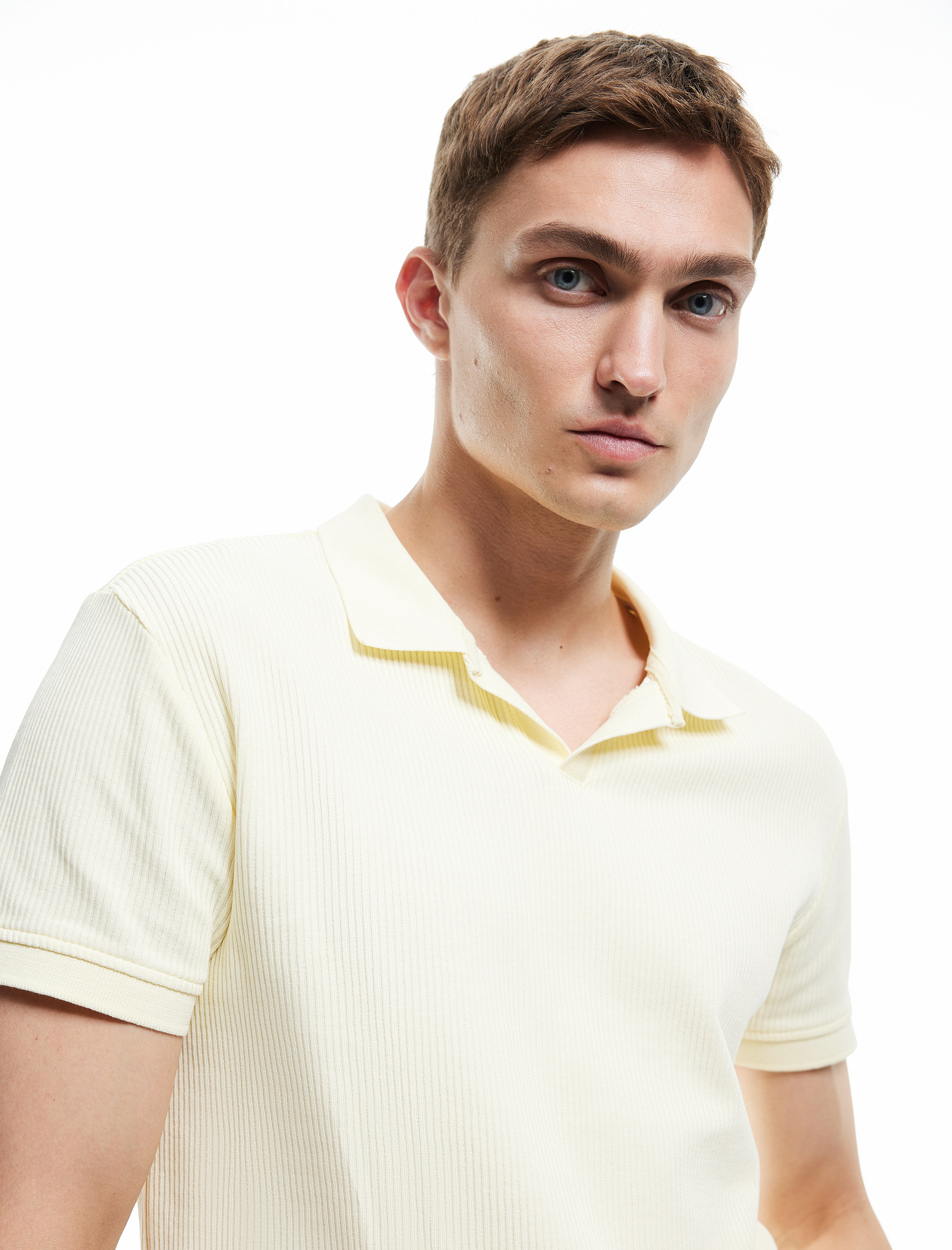   Pamuklu Kısa Kollu Dokulu Regular Fit Polo Yaka Tişört