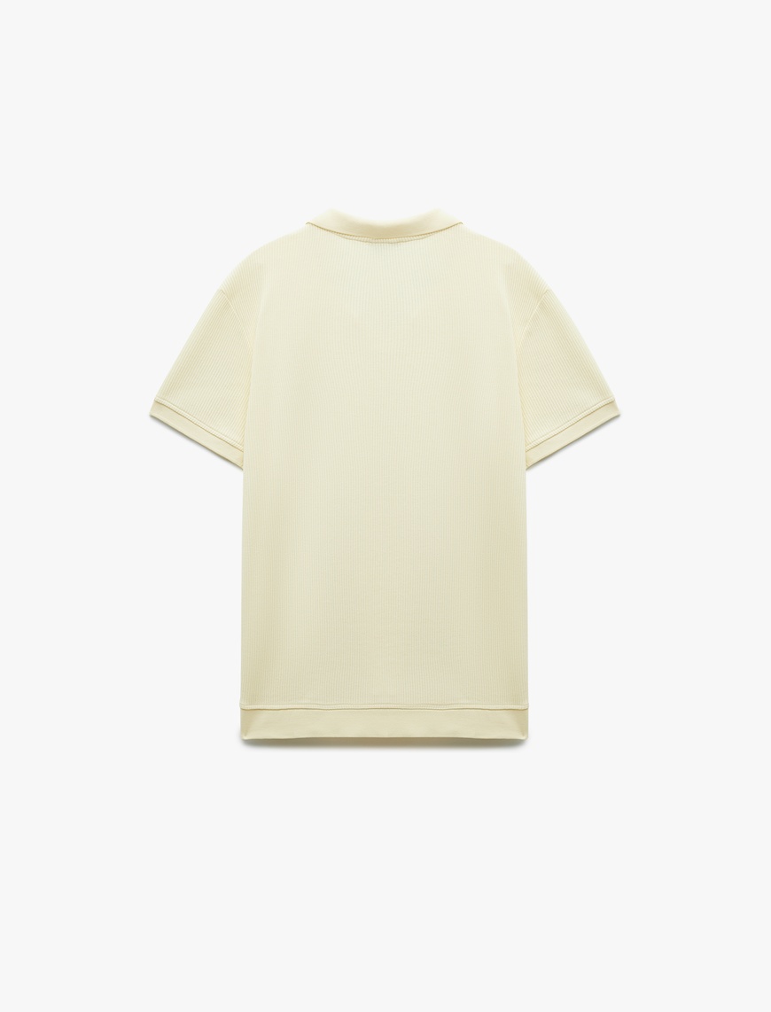   Pamuklu Kısa Kollu Dokulu Regular Fit Polo Yaka Tişört