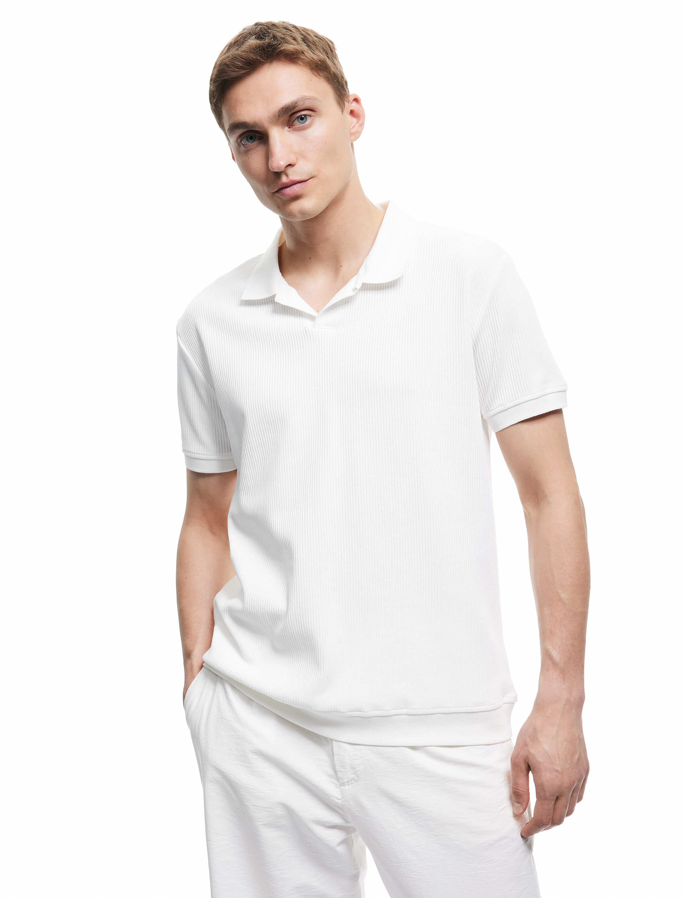   Pamuklu Kısa Kollu Dokulu Regular Fit Polo Yaka Tişört