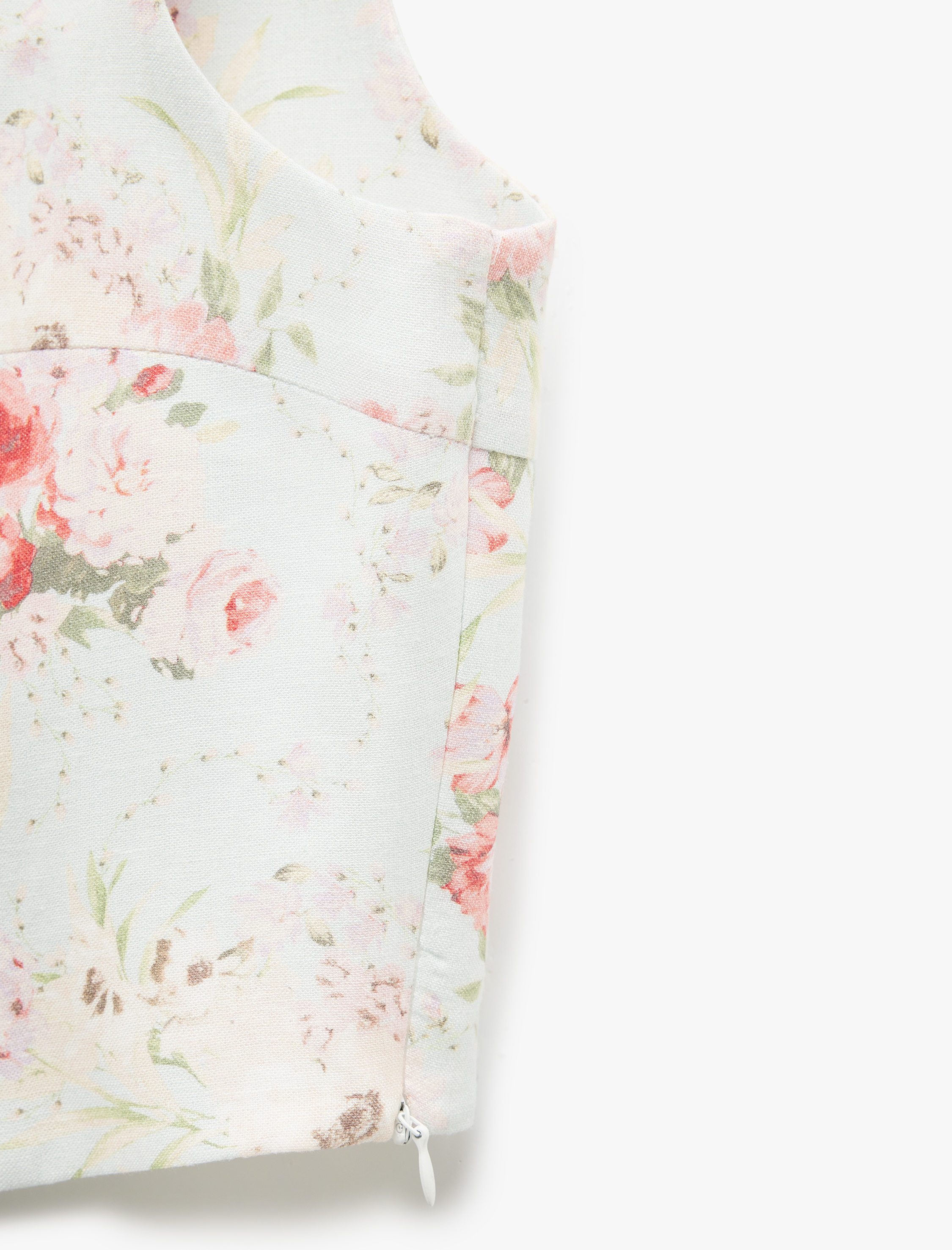   Viskon Keten Karışımlı Kare Yaka Gipeli Kalın Askılı Crop Çiçekli Bluz