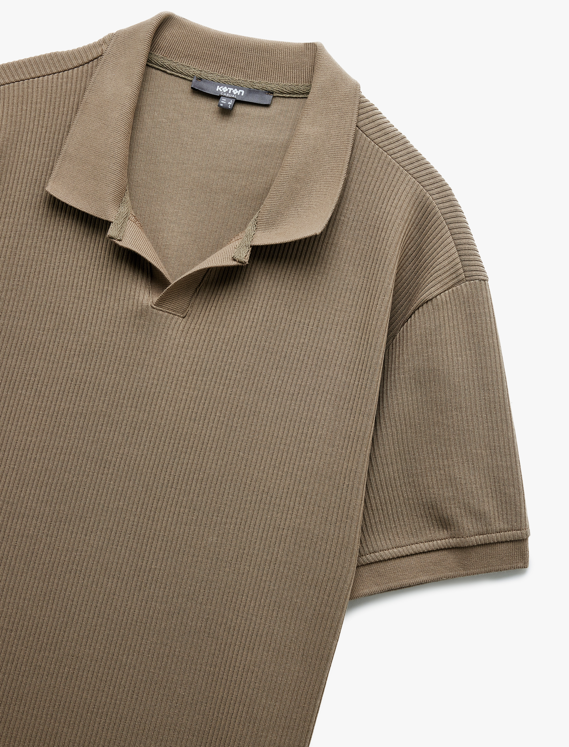   Pamuklu Kısa Kollu Dokulu Regular Fit Polo Yaka Tişört