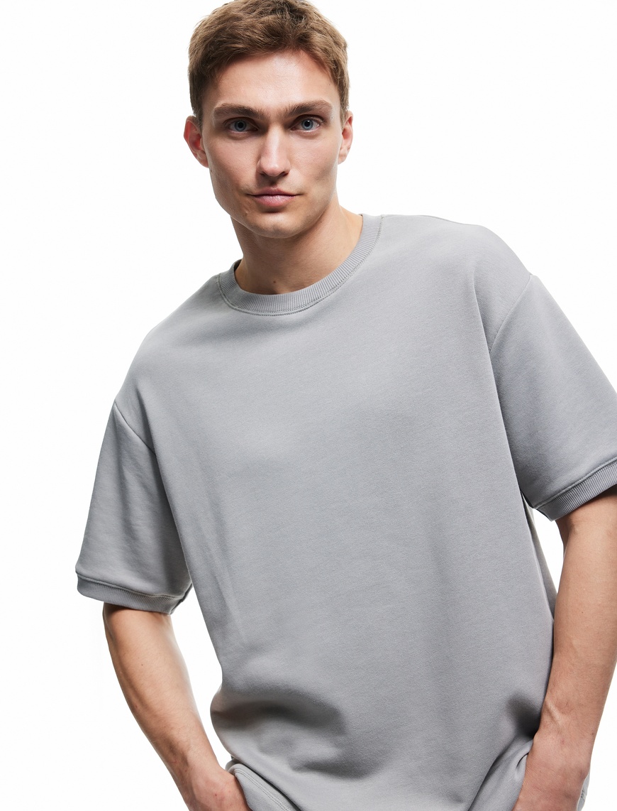   Kısa Kollu Bisiklet Yaka Şardonlu Basic Oversize Tişört