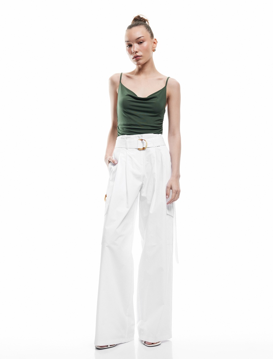   Degaje Yaka Slim Fit Drapeli Askılı Çıtçıtlı Body