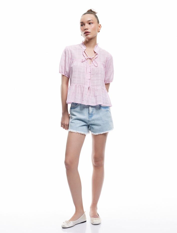  Pamuklu Bağlamalı Yaka Kısa Kollu Düğmeli Gömlek