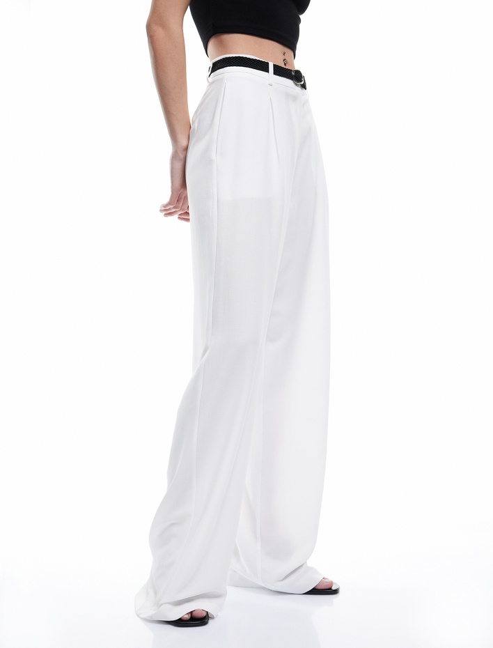  Kemer Detaylı Cepli Geniş Paça Viskon Pantolon
