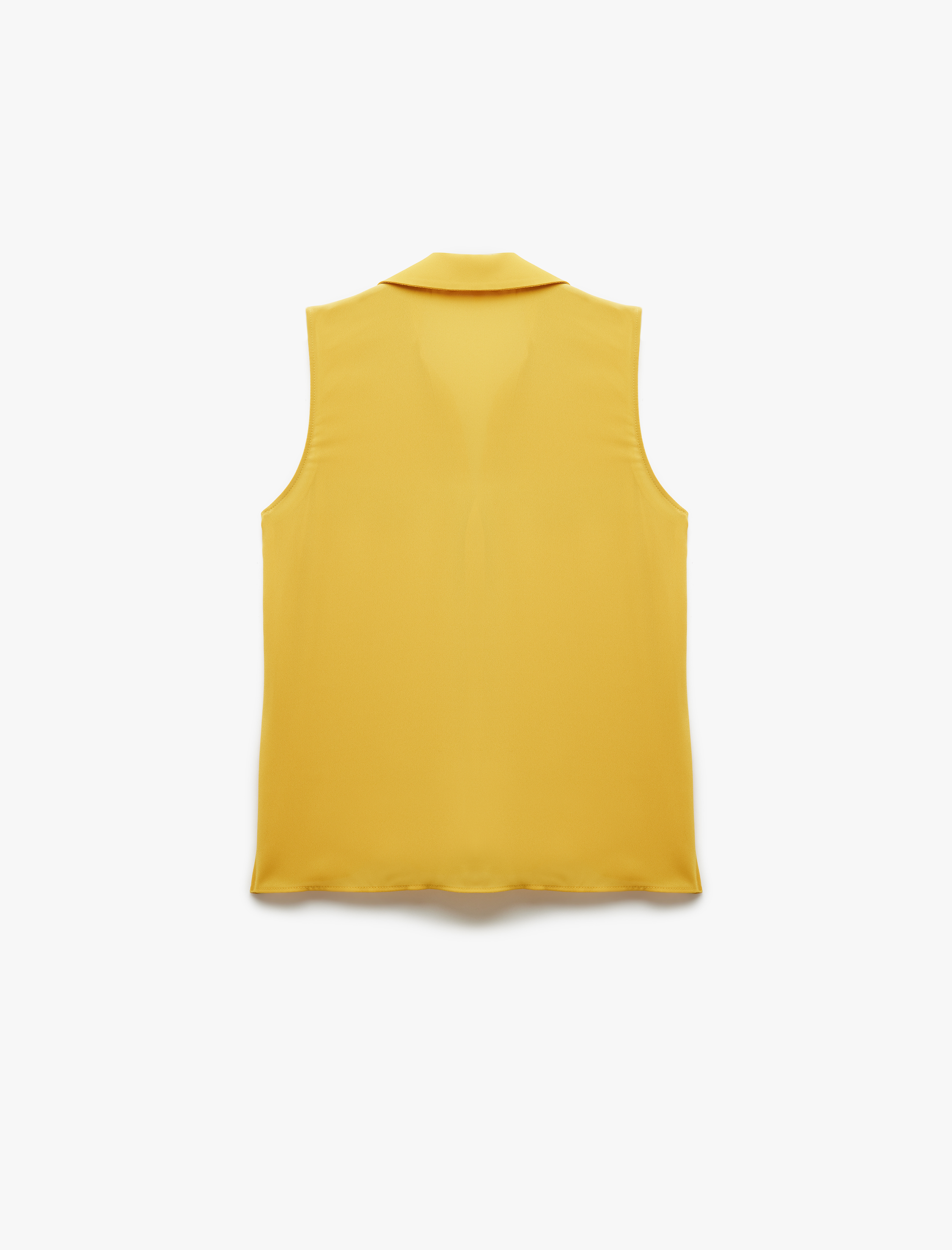   Düğmeli Aplike Detaylı Klasik Yaka Kolsuz Keten Karışımlı Gömlek