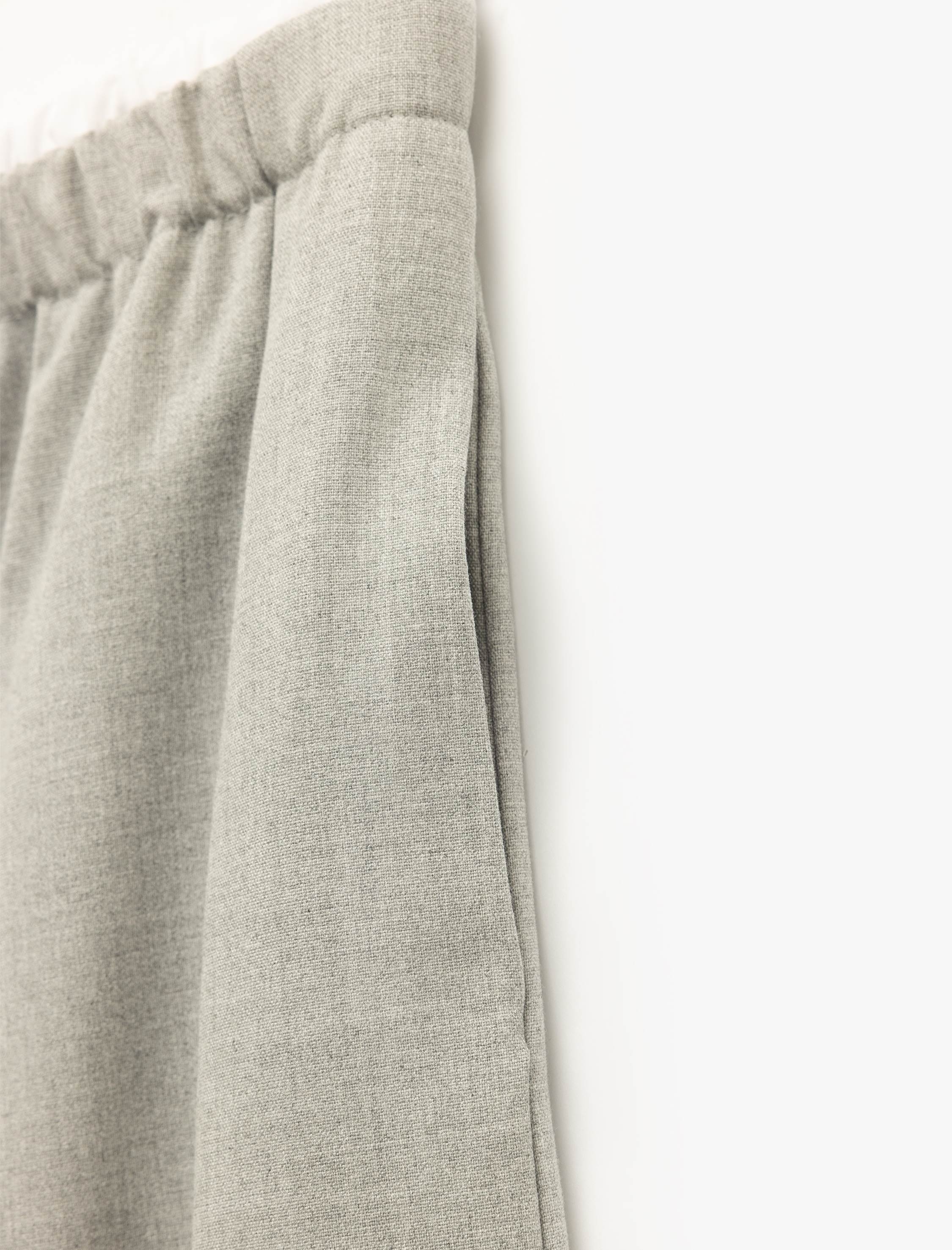   Beli Bağcıklı Lastikli Cepli Yüksek Bel Düz Bol Paça Pantolon