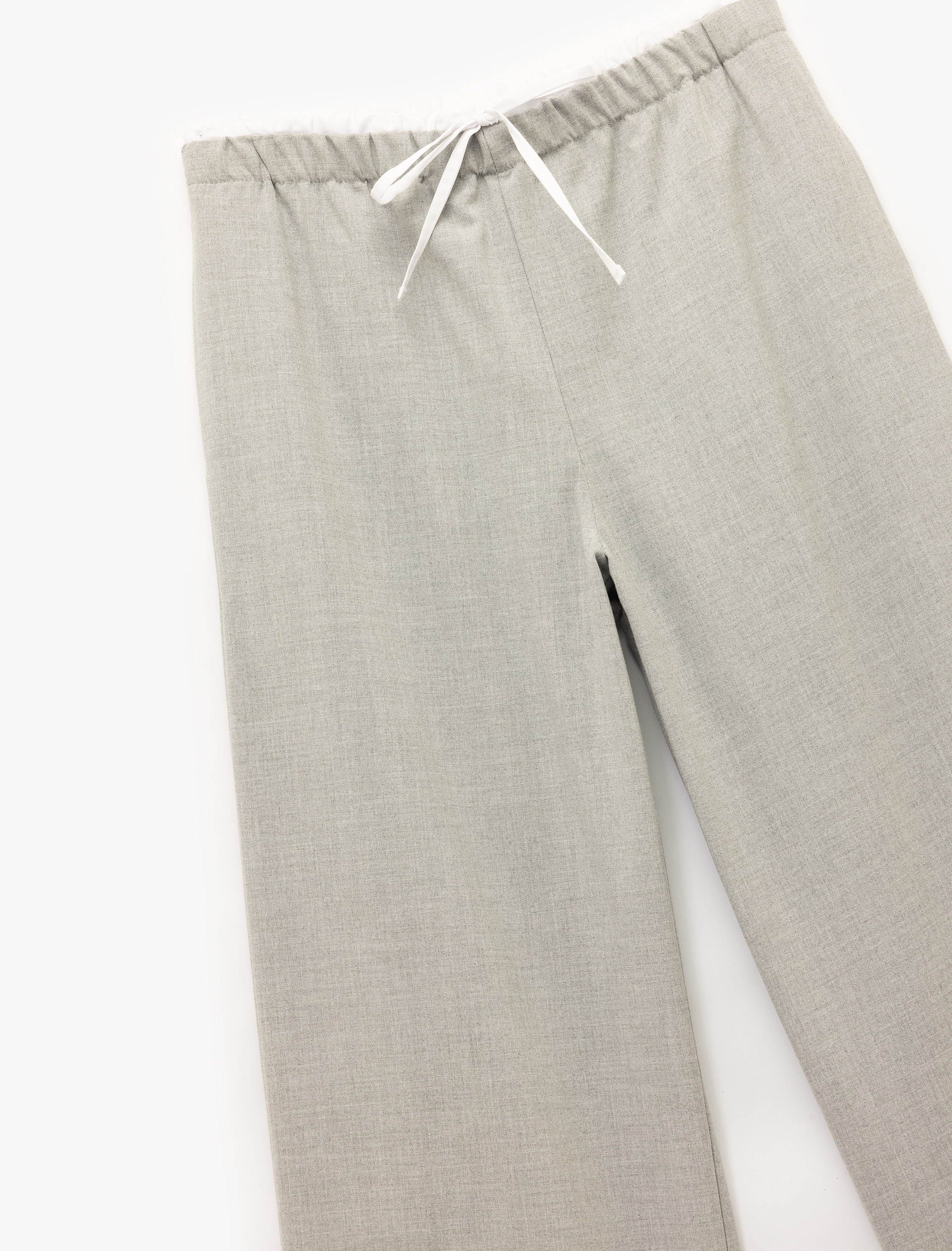   Beli Bağcıklı Lastikli Cepli Yüksek Bel Düz Bol Paça Pantolon