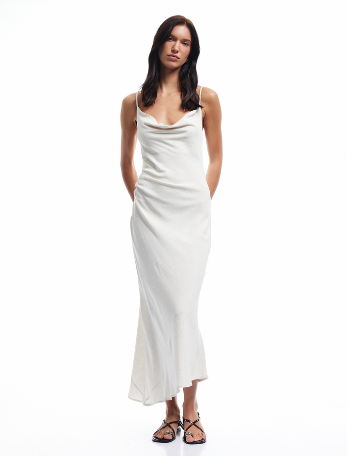  Keten Karışımlı Drape Detaylı Askılı Uzun Degaje Yaka Elbise