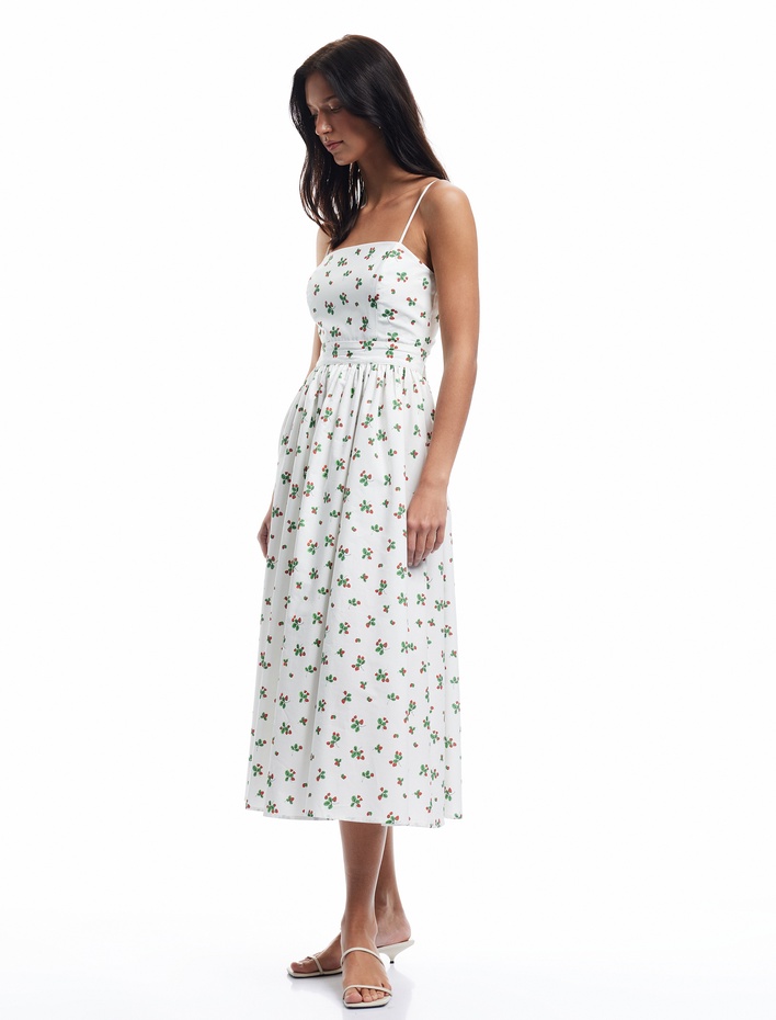  Koton X Sibil Çetinkaya - Pamuklu A Kesim Çilek Baskılı Çiçekli Uzun Askılı Poplin Elbise