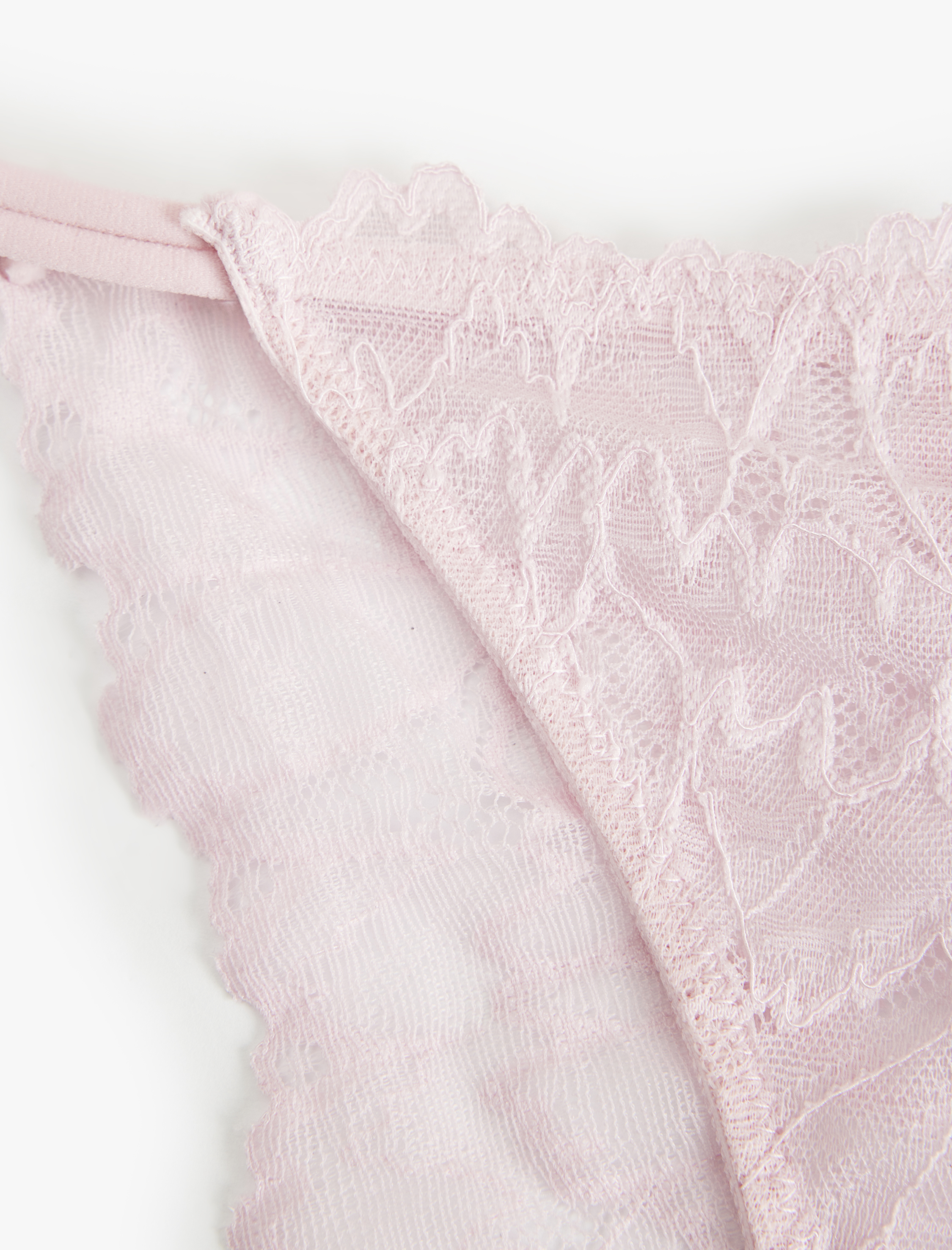   Transparan Arkası Pencere Detaylı Yanları İpli Dantelli Brazilian Külot