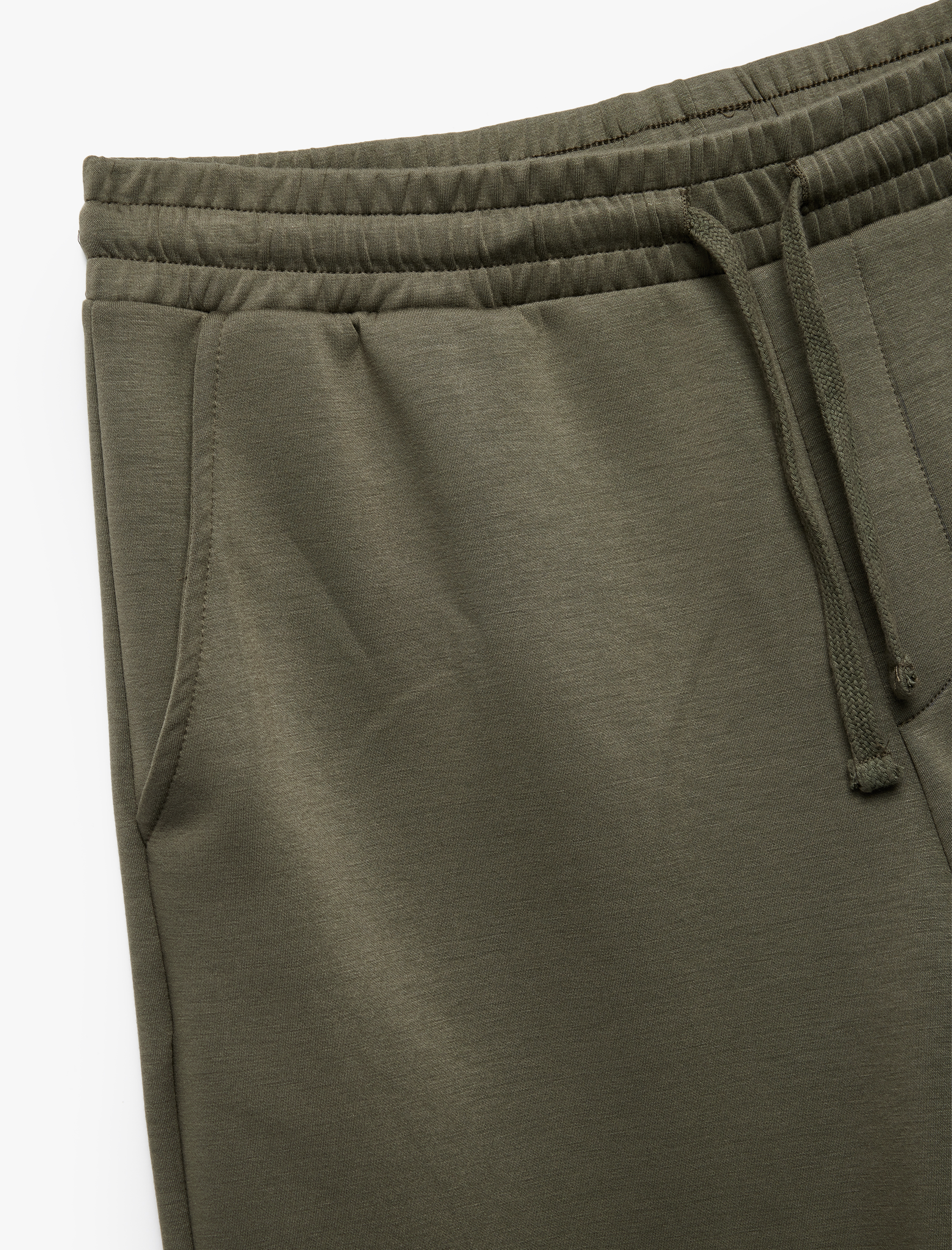   Viskon Karışımlı Scuba Kumaş Beli Bağcıklı Bermuda Şort