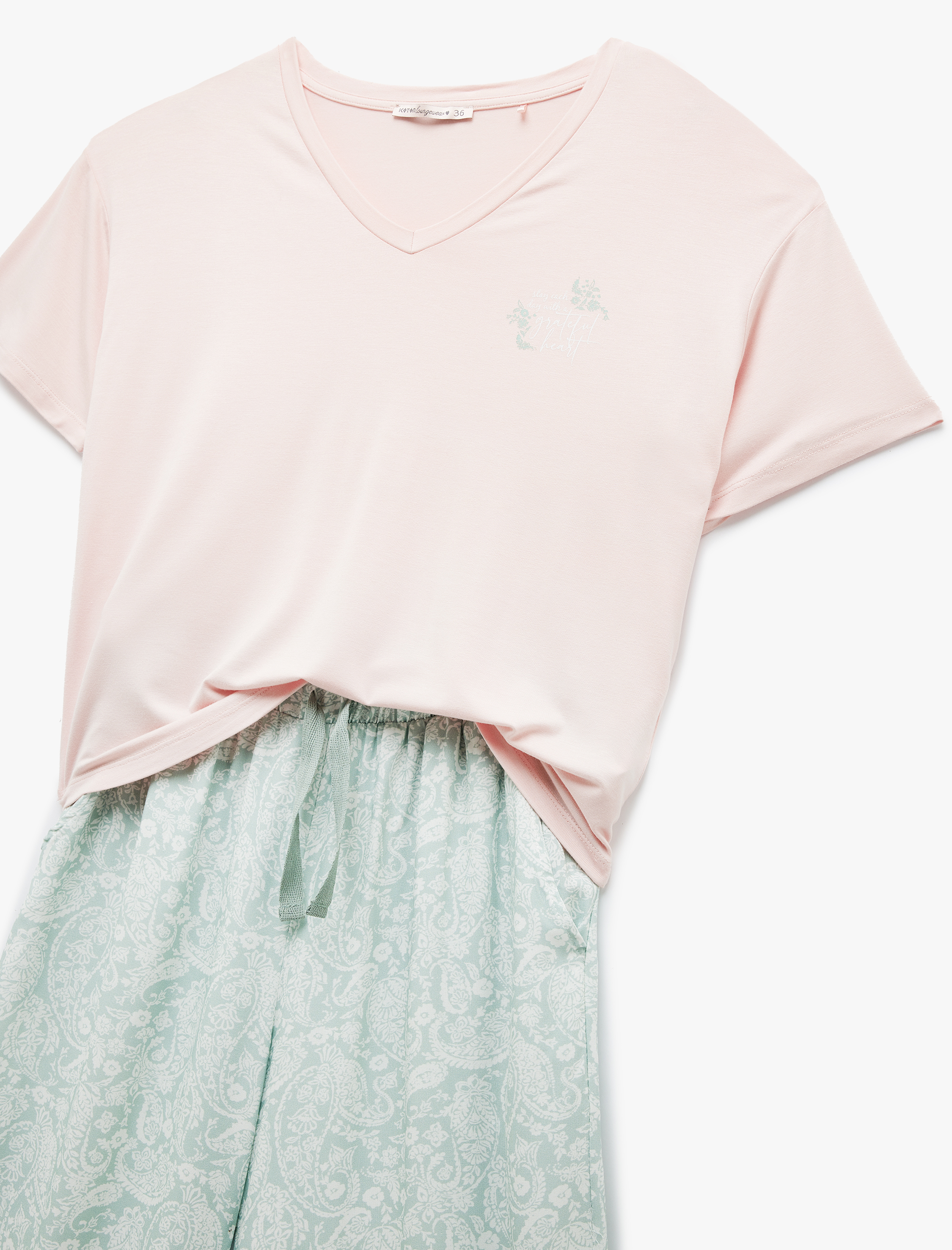   V Yaka Kısa Kollu Baskılı Bol Kalıp Viskon Dokuma Pijama Takımı