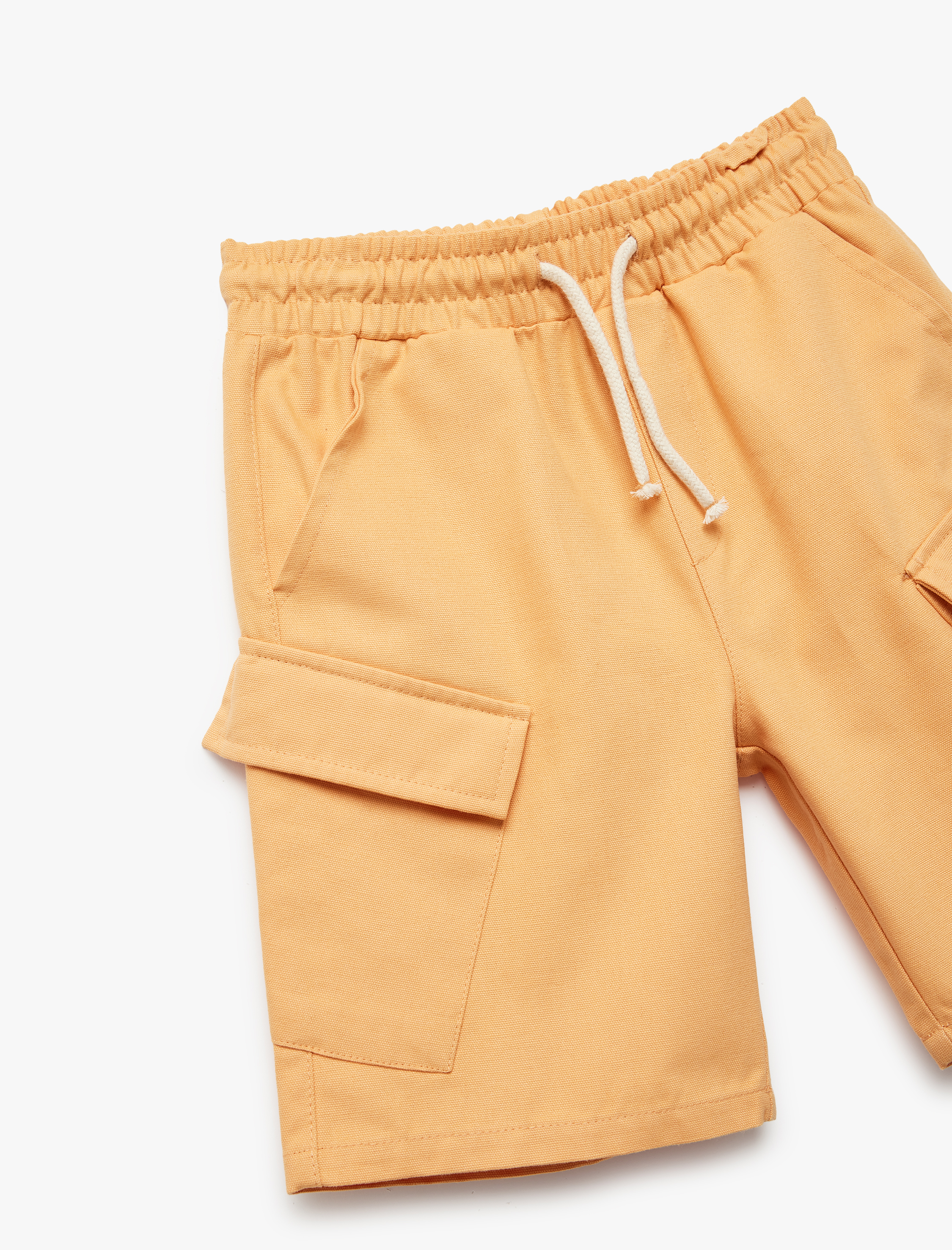  Erkek Çocuk Pamuklu Beli Bağcıklı Kapaklı Cep Detaylı Oversize Kargo Şort