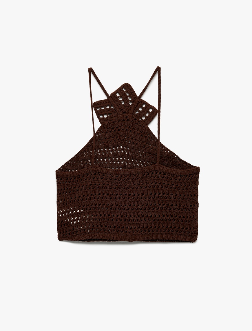  Koton X İnji - Halter Yaka Slim Fit Nakışlı Kroşe Crop Bluz