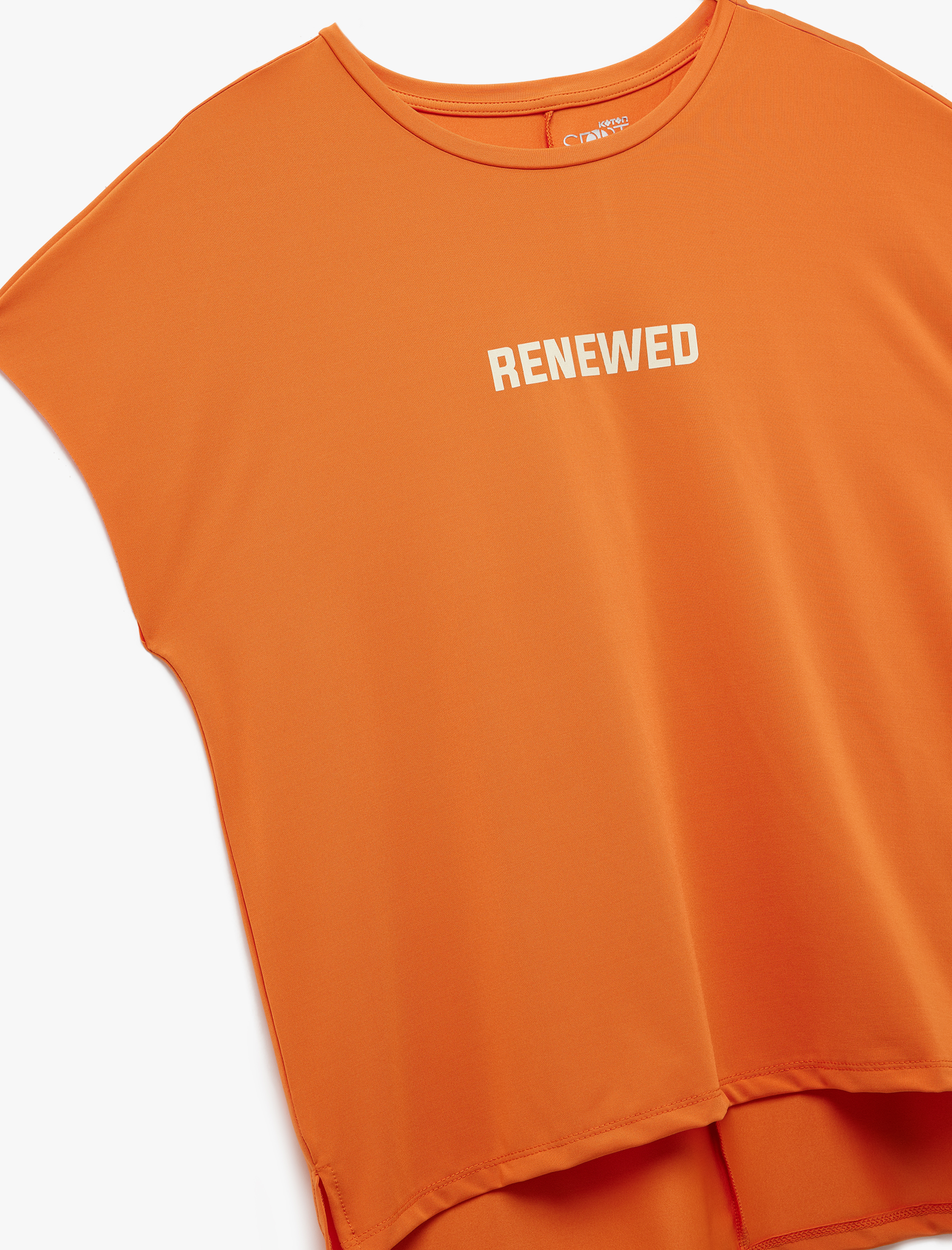   Yırtmaç Detaylı Bisiklet Yaka Baskılı Kolsuz Spor Tişört