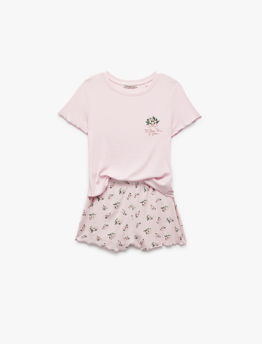   Viskon Kumaş Bisiklet Yaka Kısa Kollu Çiçekli Şortlu Pijama Takımı