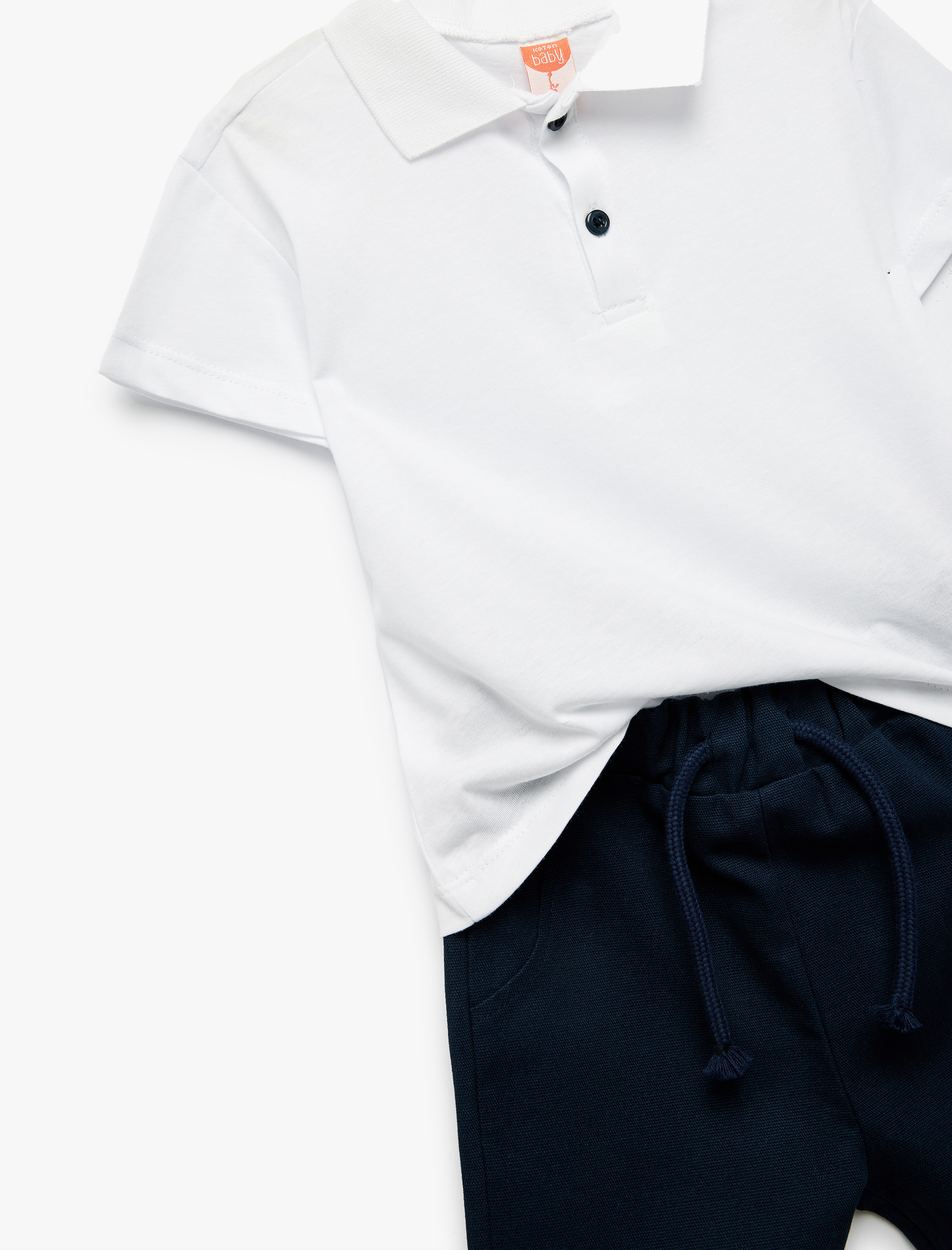  Erkek Bebek Pamuklu Kısa Kollu Polo Yaka Tişört ve Beli Bağcıklı Şort Seti