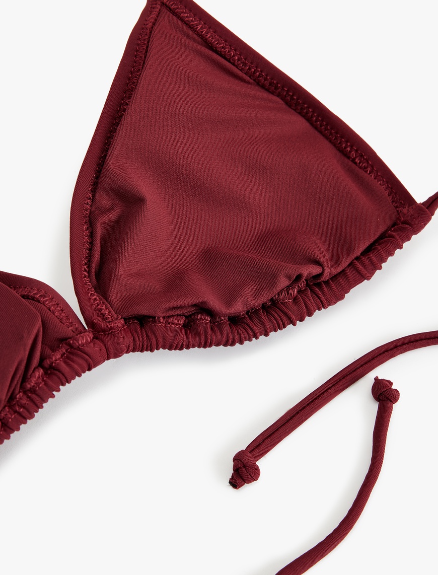   Boyundan Bağlamalı Üçgen Bikini Üstü