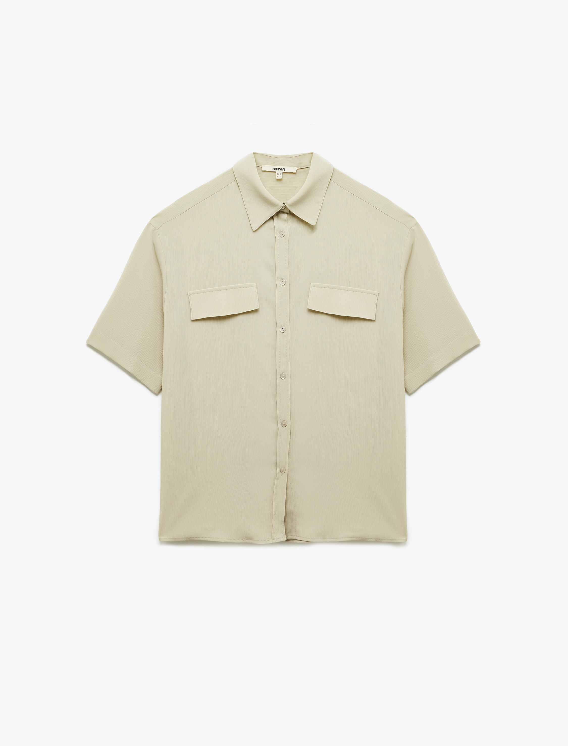   Aplike Detaylı Klasik Yaka Kısa Kollu Crinkle Gömlek