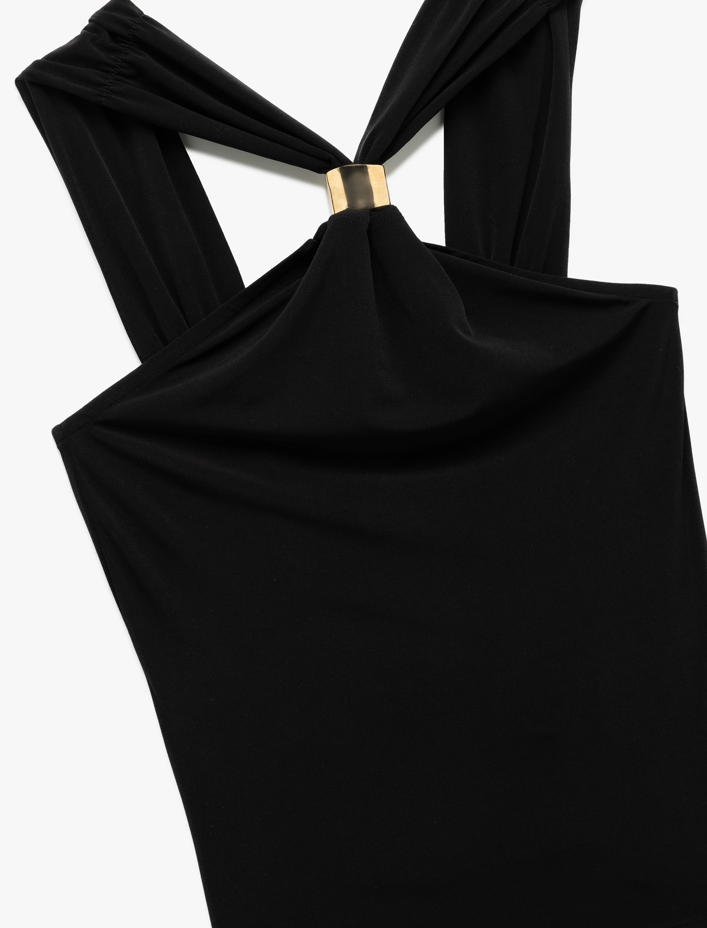   Sandy Kumaş Aksesuar Detaylı Asimetrik Halter Yaka Bluz