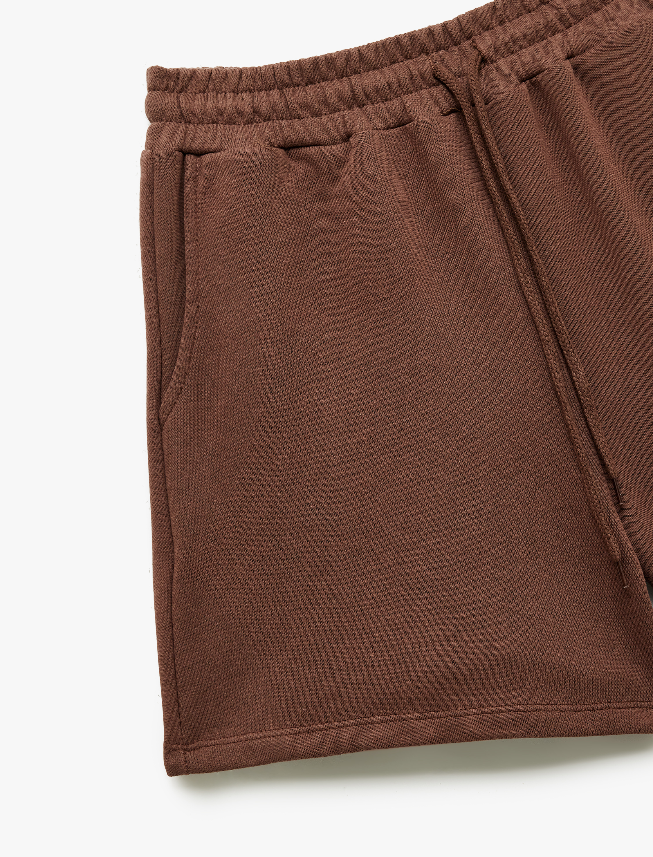   Cep Detaylı Beli Bağcıklı Rahat Kalıp Şort