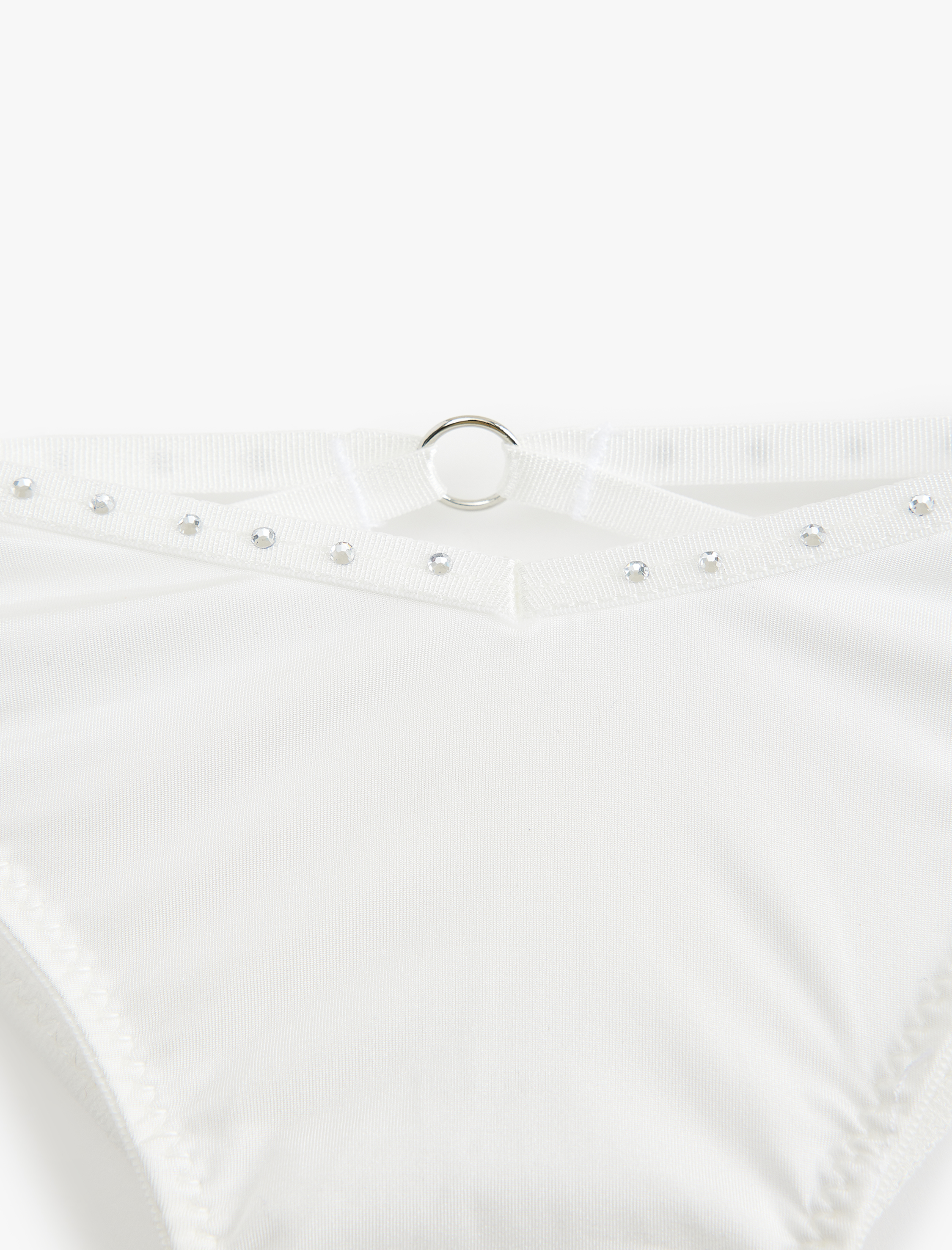   Bridal Arkası Pencere Detaylı Taş Detaylı String Külot