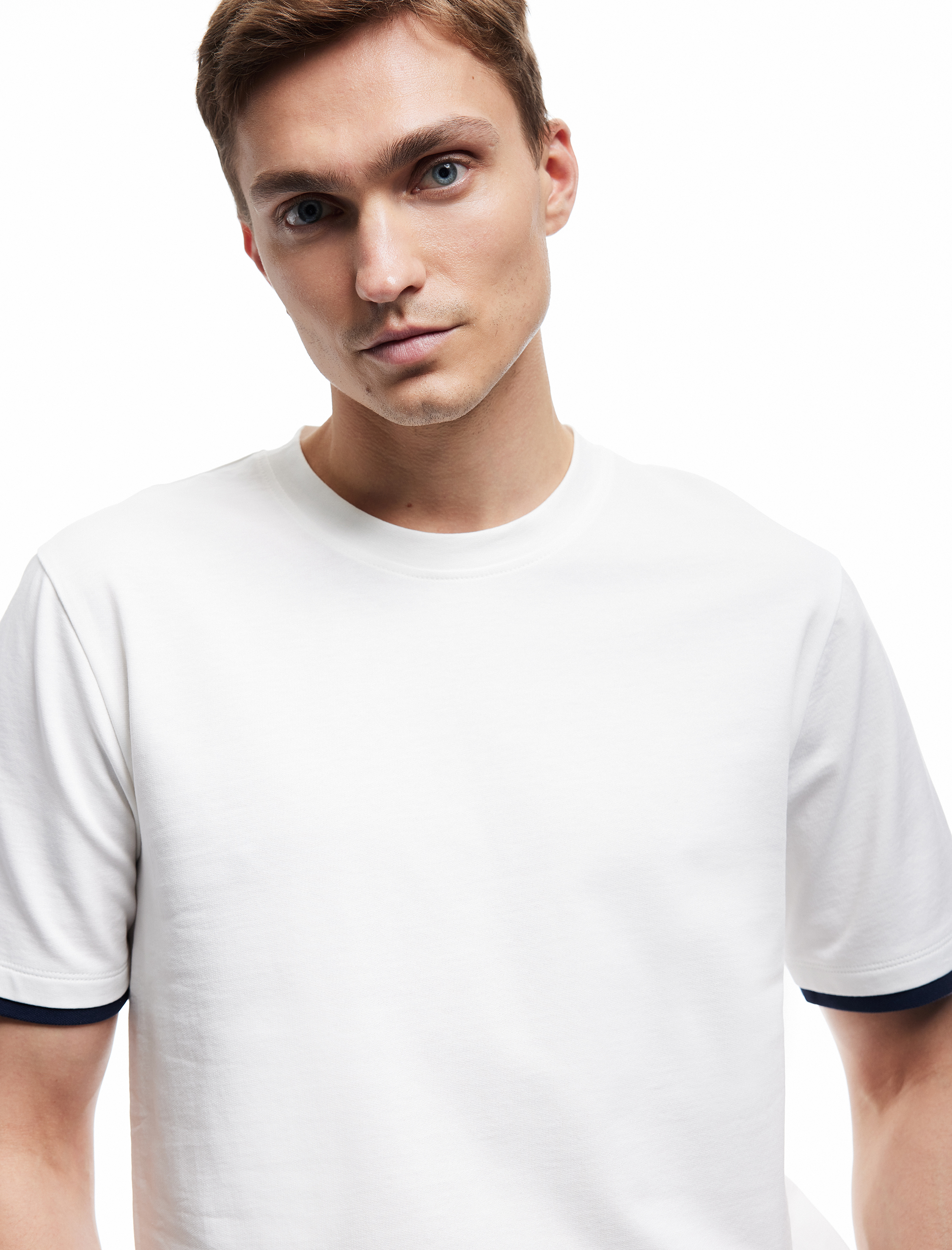   Bisiklet Yaka Renk Kontrastlı Regular Fit Pamuklu Tok Kumaş Kısa Kollu Tişört