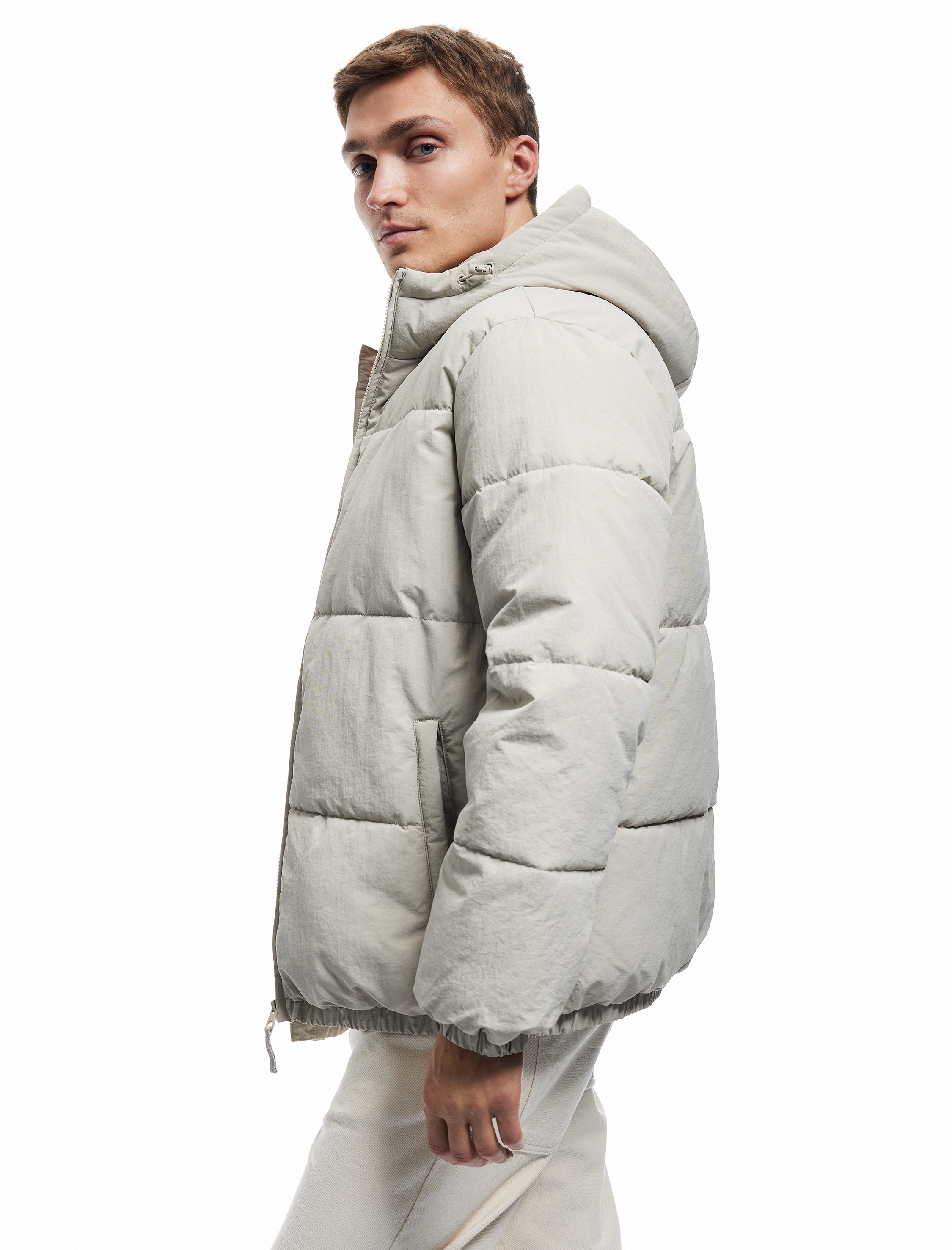 Uzun Kollu Cep Detaylı Fermuarlı Kapşonlu Kışlık Şişme Mont