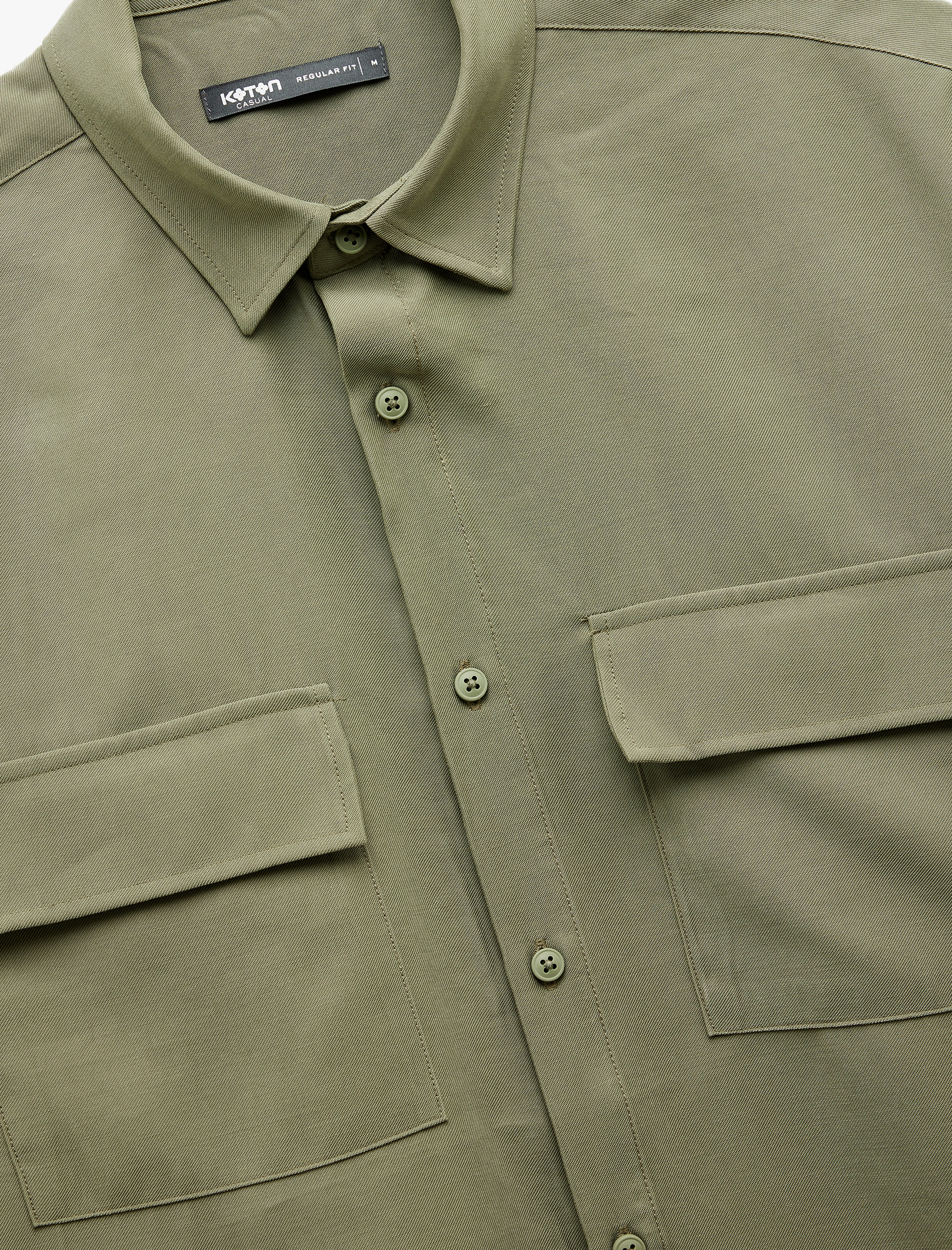   Düğmeli Klasik Yaka Kapaklı Cep Detaylı Rayon Regular Fit Viskon Kısa Kollu Gömlek