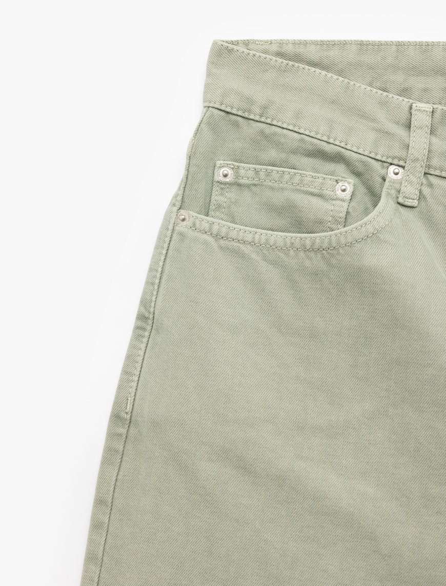   Normal Bel Pamuklu Cep Detaylı Bermuda Loose Fit Jean Şort