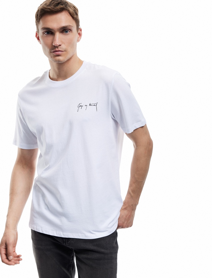  Kısa Kollu Bisiklet Yaka Regular Fit Pamuklu Arkası Baskılı Atatürk Tişört